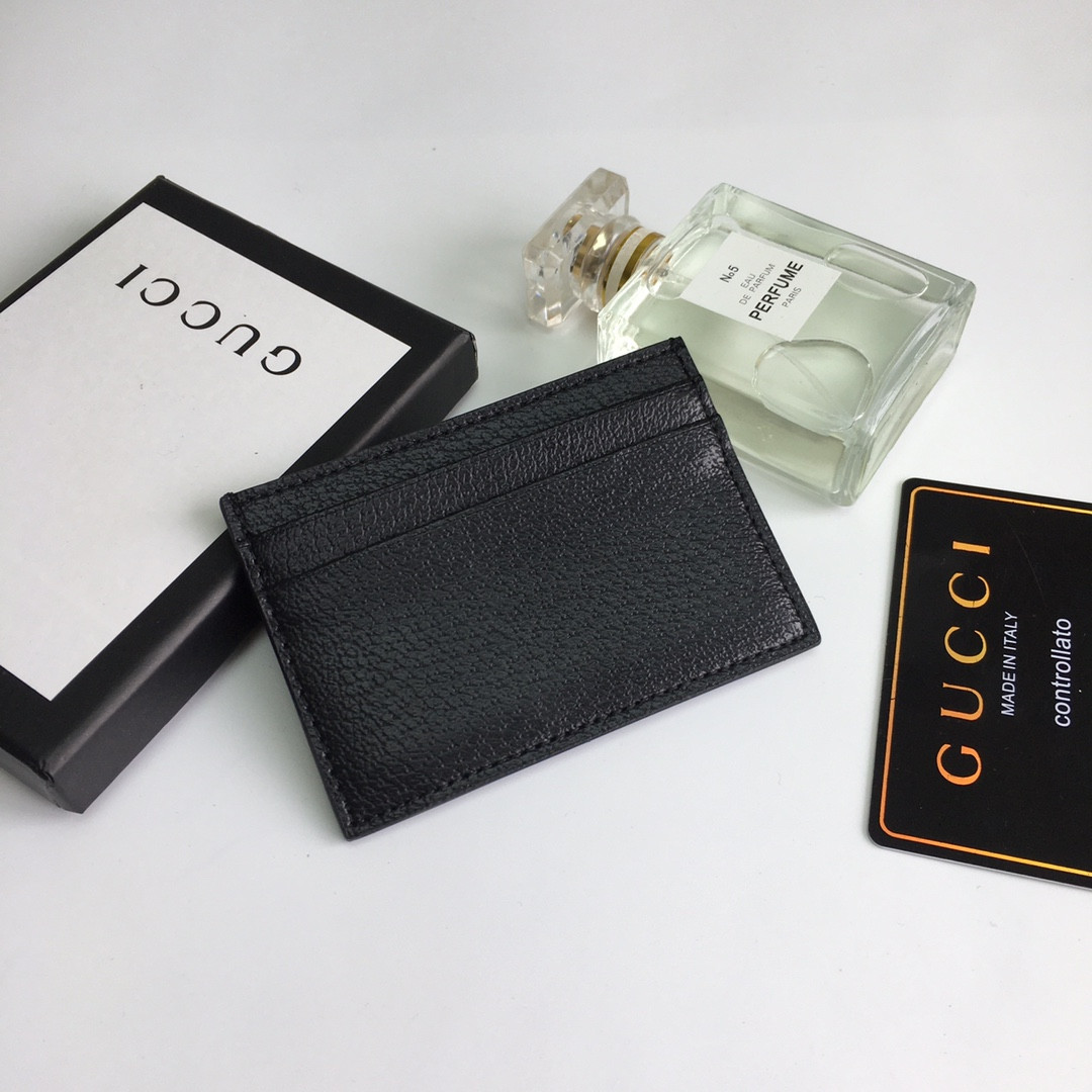 G*u*i gg card case wallet