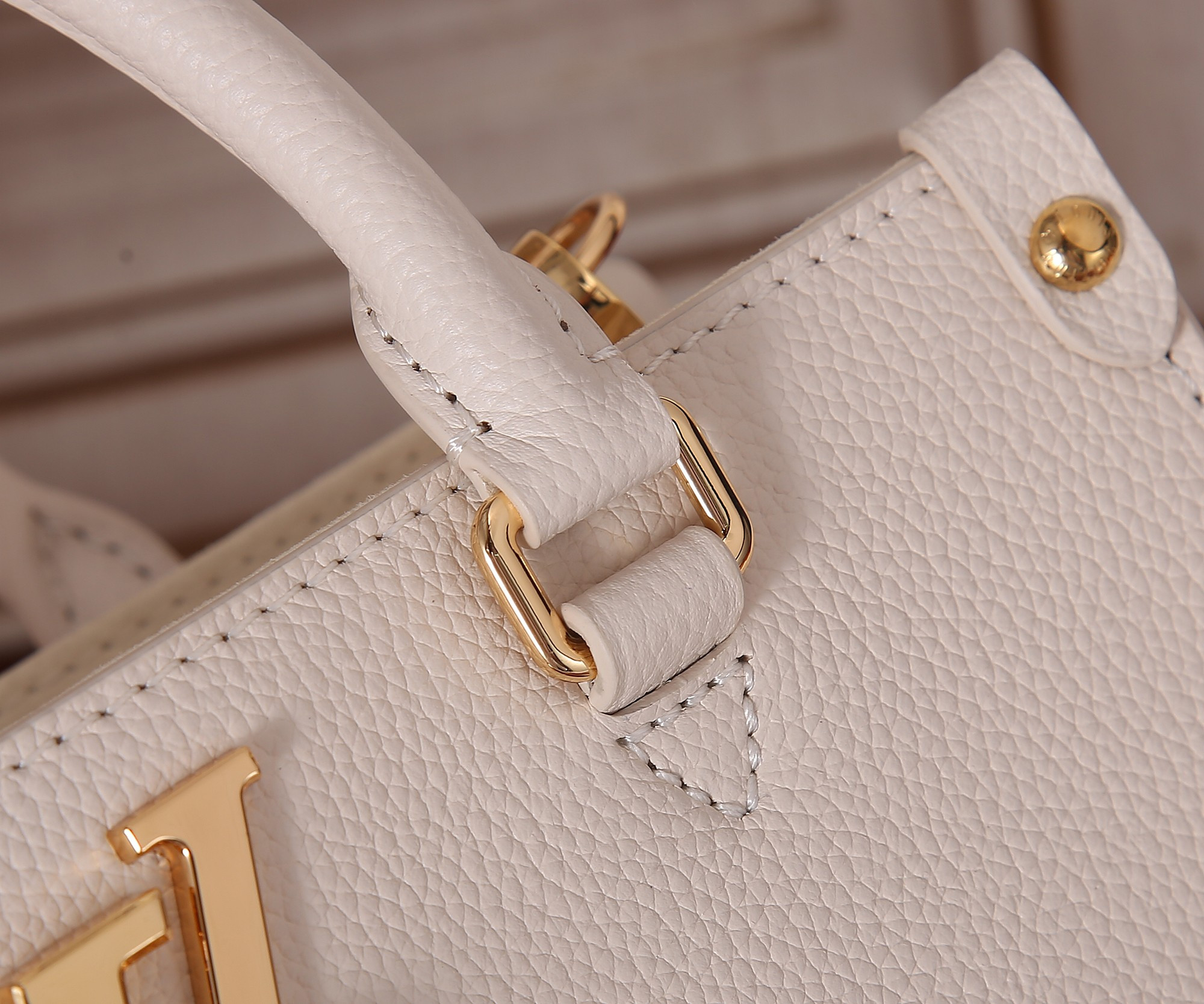 LV M23637 Lock & Go 9.6 x 7.5 x 4.1 inches