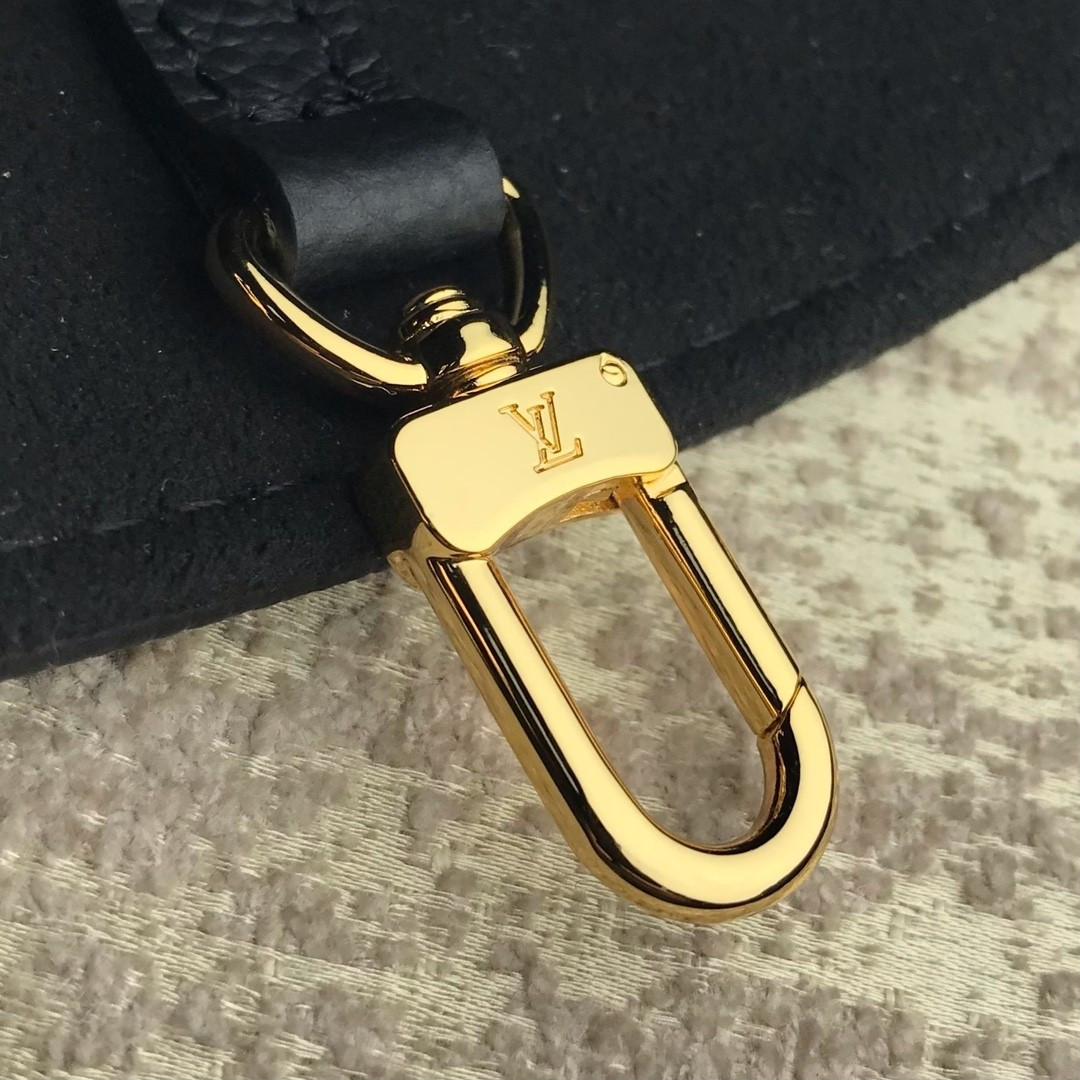 LV M46733 OnTheGo PM 25 x 19 x 11.5 cm