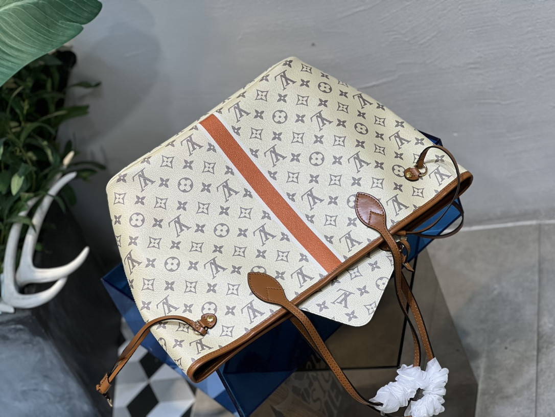 LV M40955 Neverfull MM 12.6 x 11.4 x 6.7 inches Without Box