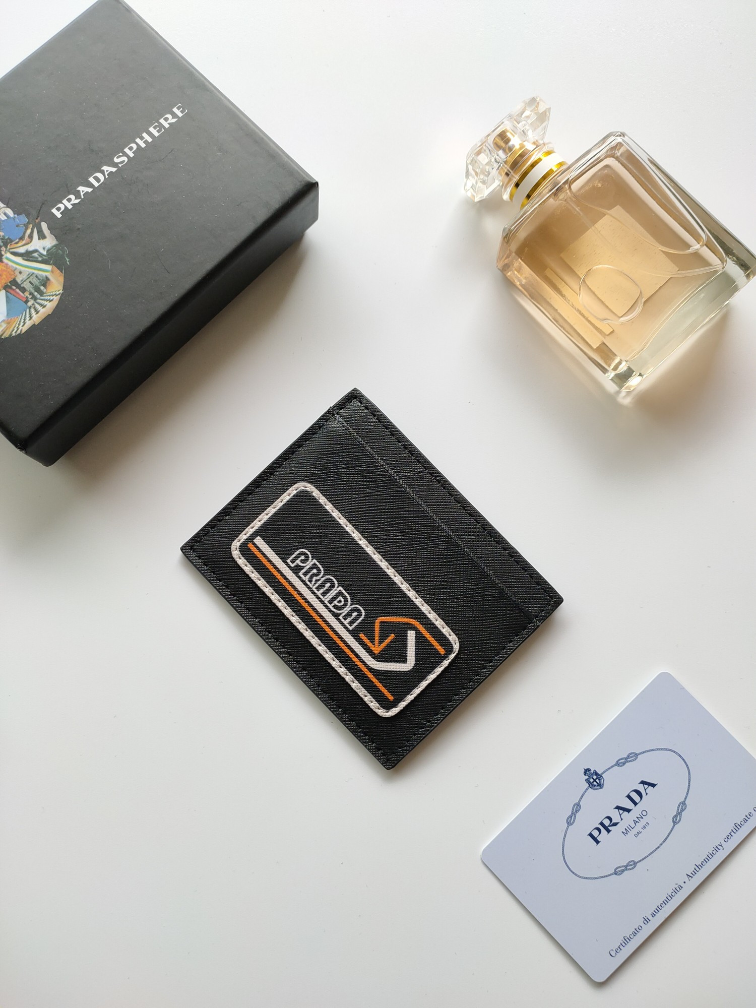 Pra*a card holder 8-10cm
