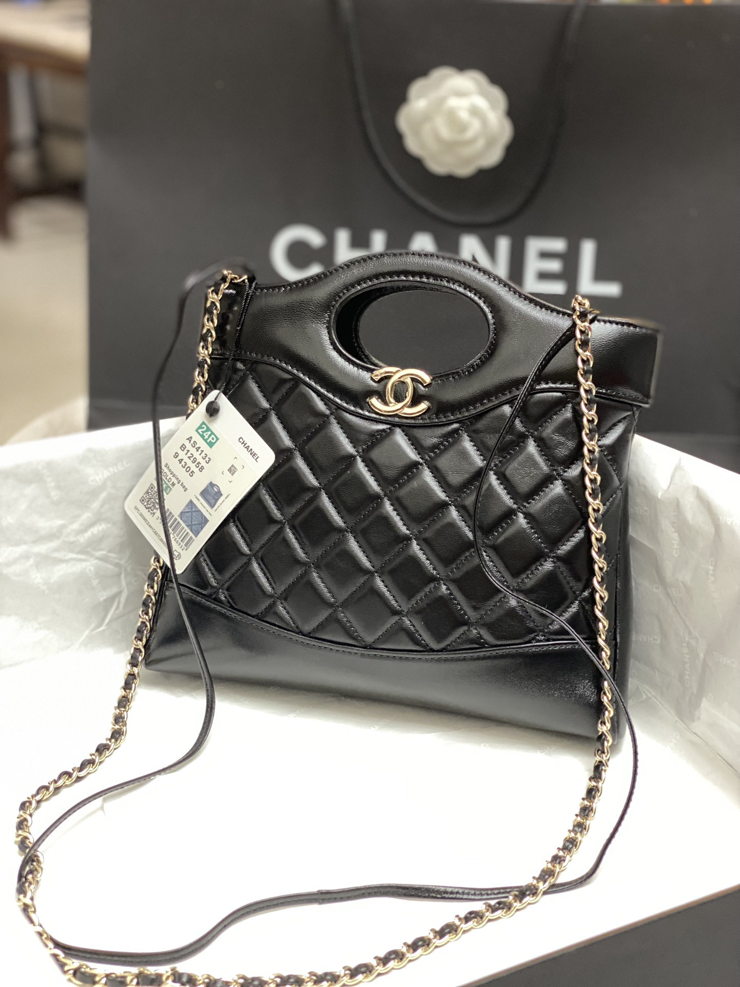 Ch*el mini shopping bag shiny lambskin & gold-tone metal black 22x23x5.5cm