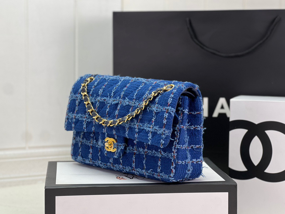 Ch*el classic 11.12 handbag tweed & gold-tone metal   6 × 9.9 × 2.5 in
