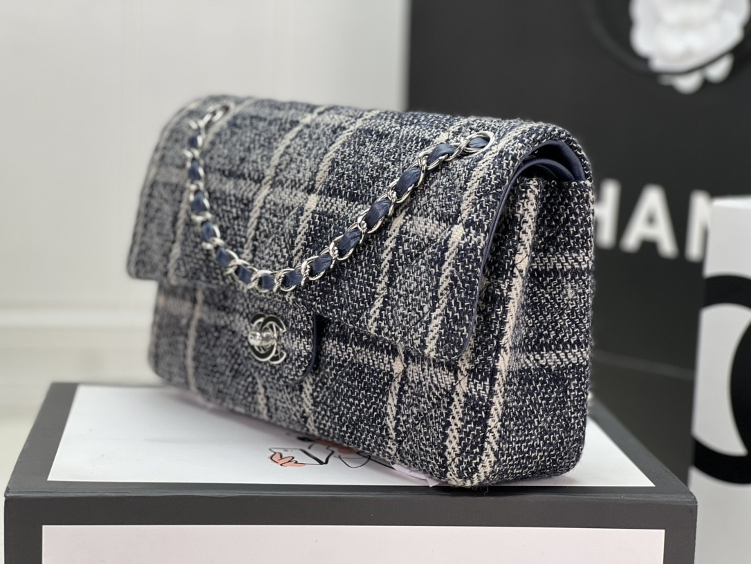 Ch*el classic 11.12 handbag tweed & silver-tone metal  6 × 9.9 × 2.5 in