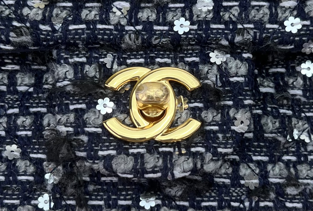 Ch*el mini classic 11.12 handbag tweed & gold-tone metal 4.7 × 7.8 × 2.3 in