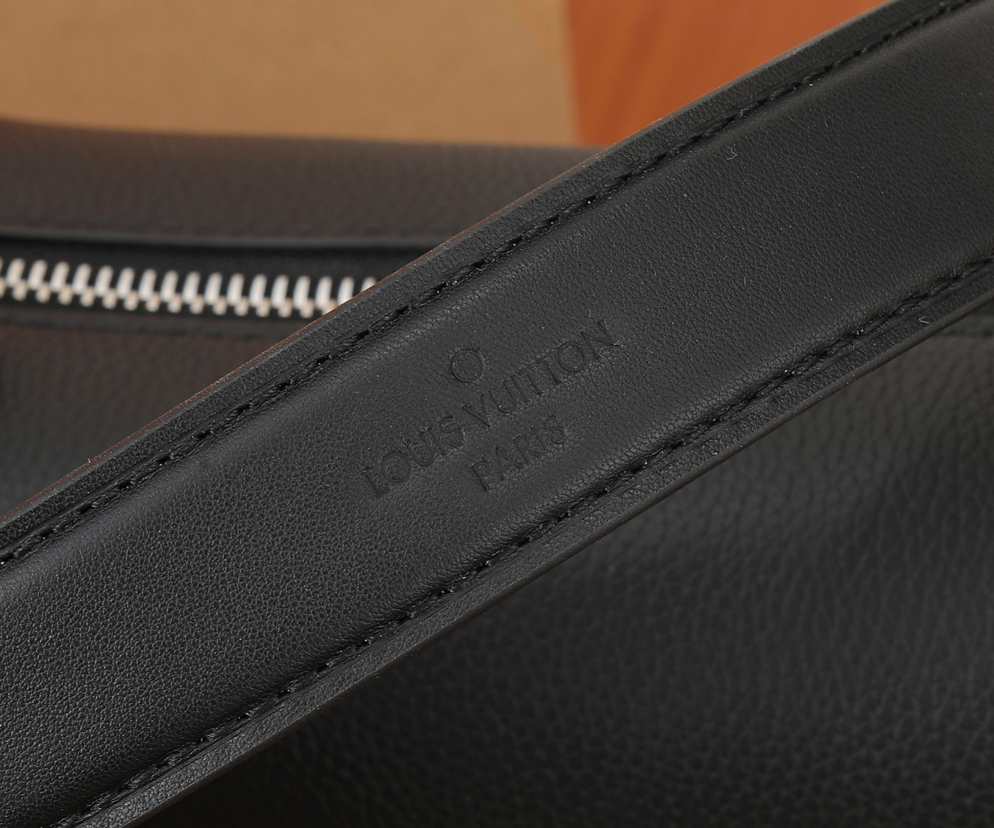 LV Side Trunk MM M25160  8.3 x 5.5 x 2.4 inches