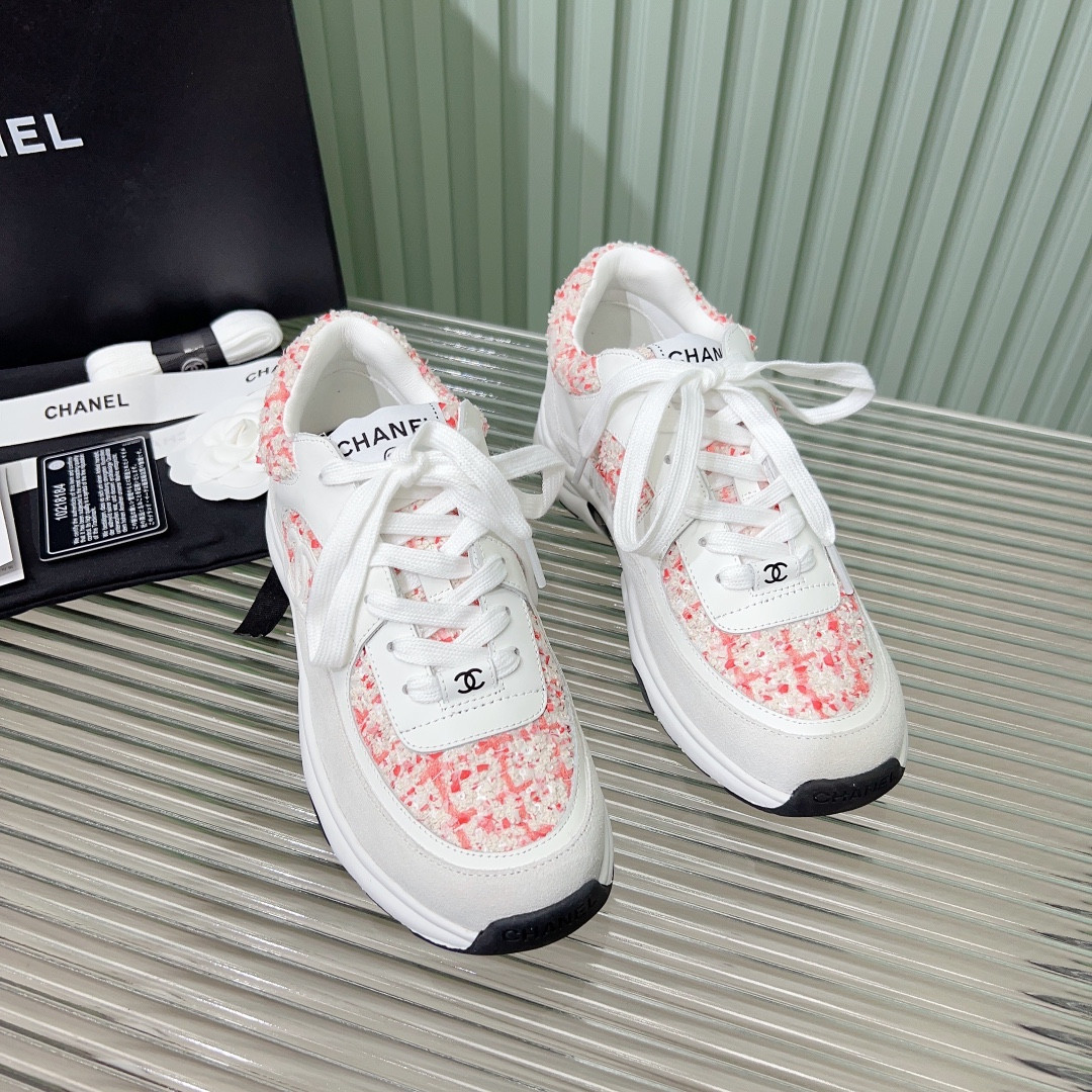 ua Ch*el sneakers tweed