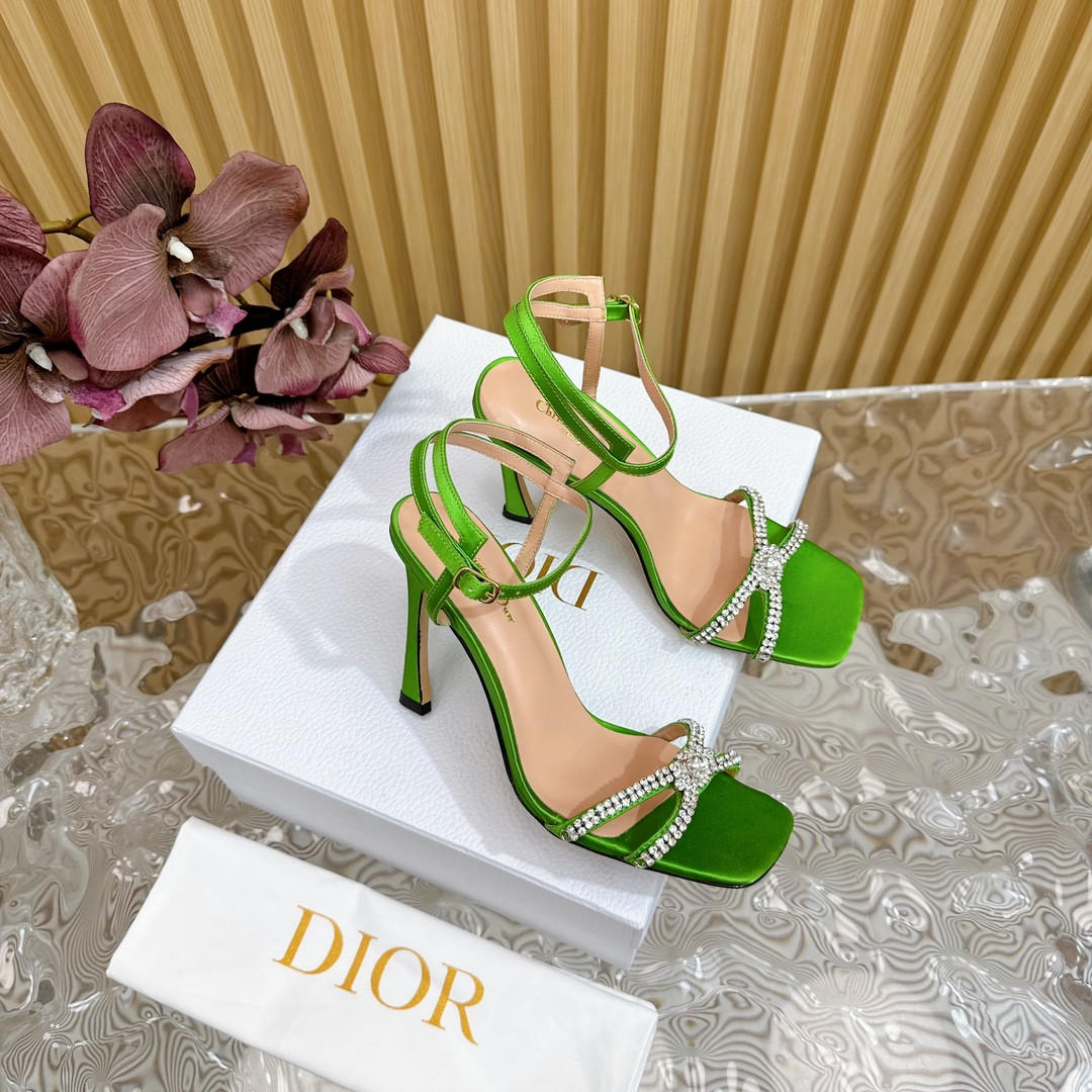 ua D*or slingback pump