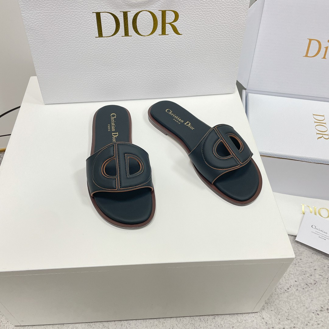 ua D*or d-club slide black