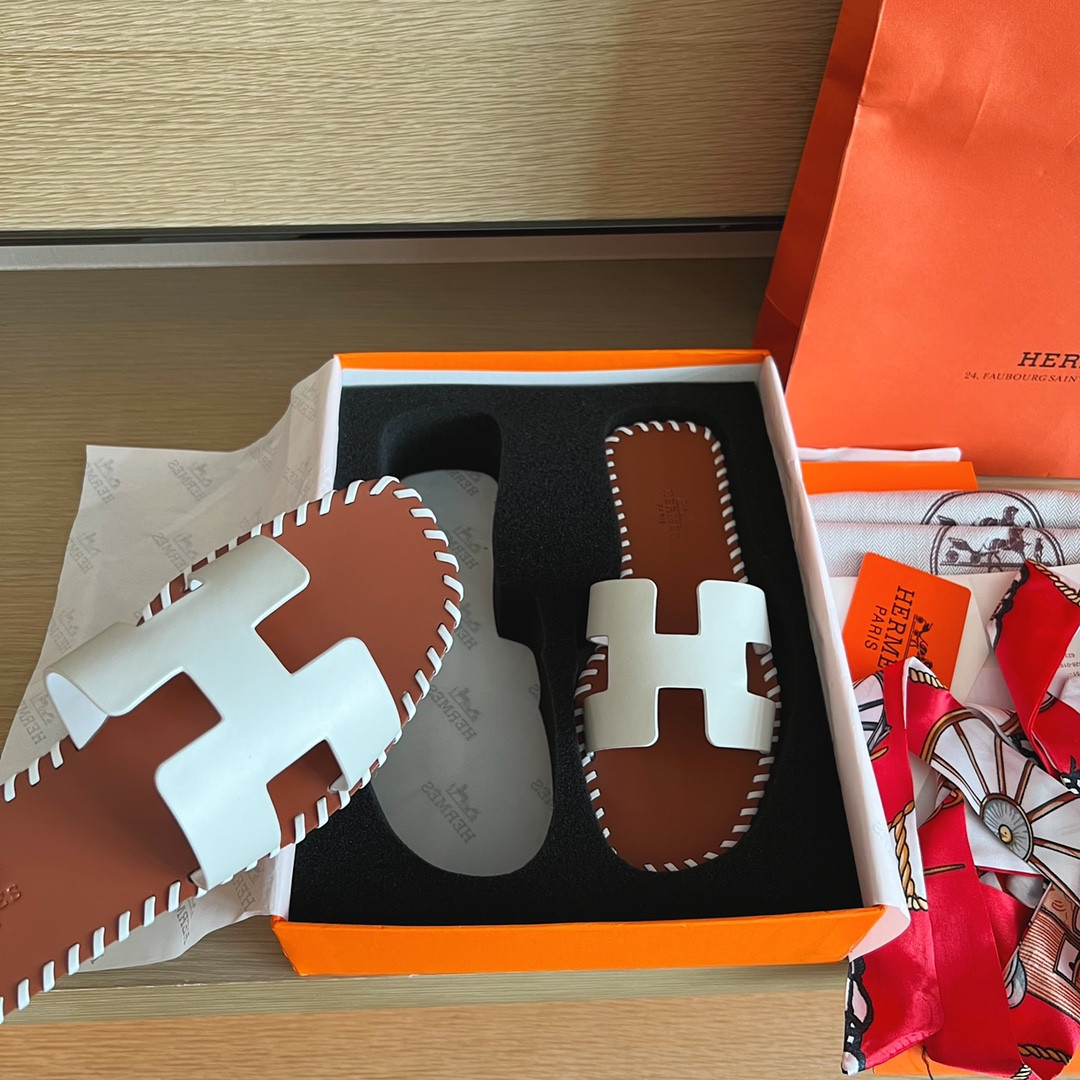 ua H**me5 oran sandal