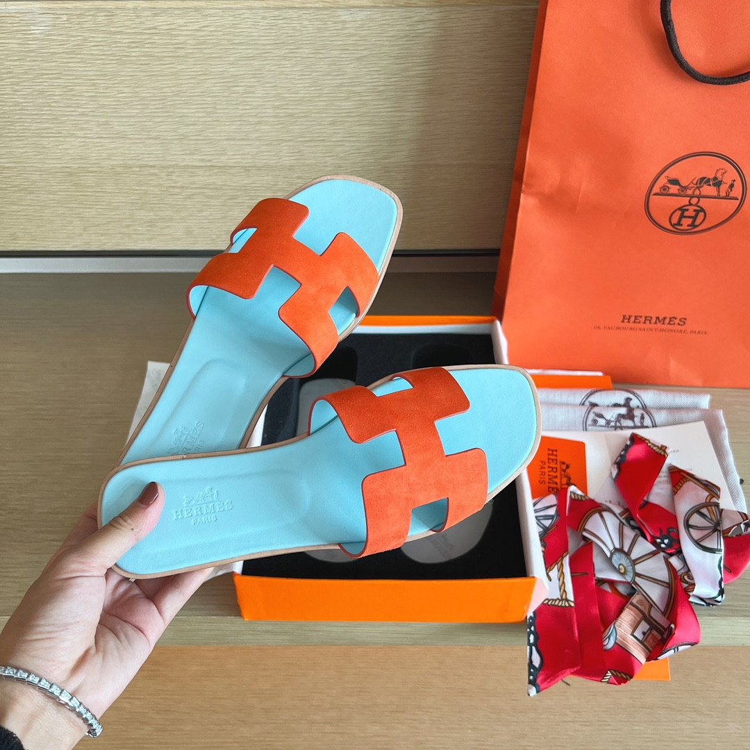 ua H**me5 oran sandal