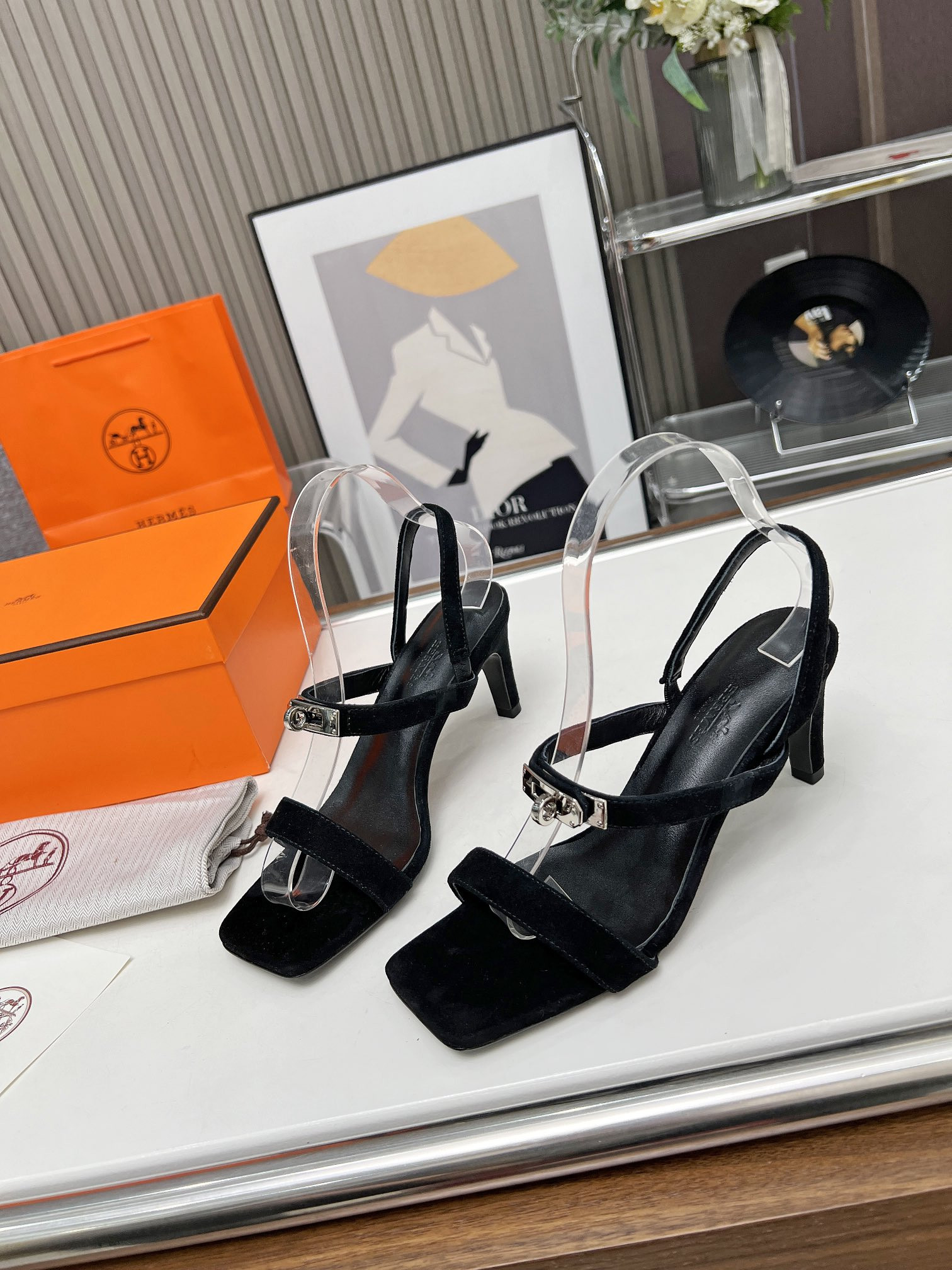 ua H**me5 glamour 95 sandal