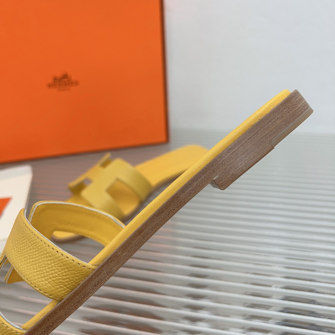 ua H**me5 oran sandal