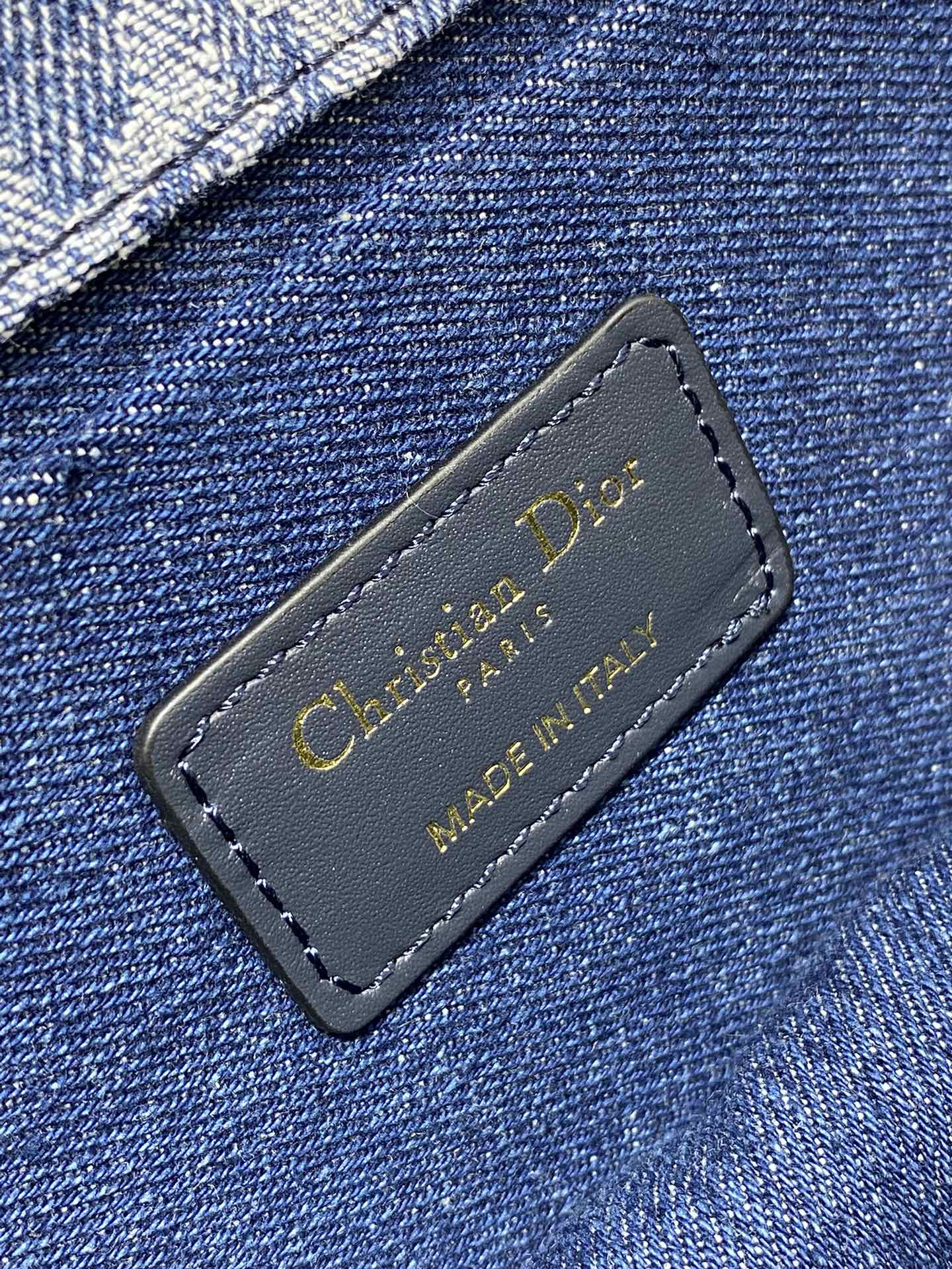 D*or 30 montaigne east-west bag with chain blue denim D*or oblique jacquard  21 x 12 x 6 cm