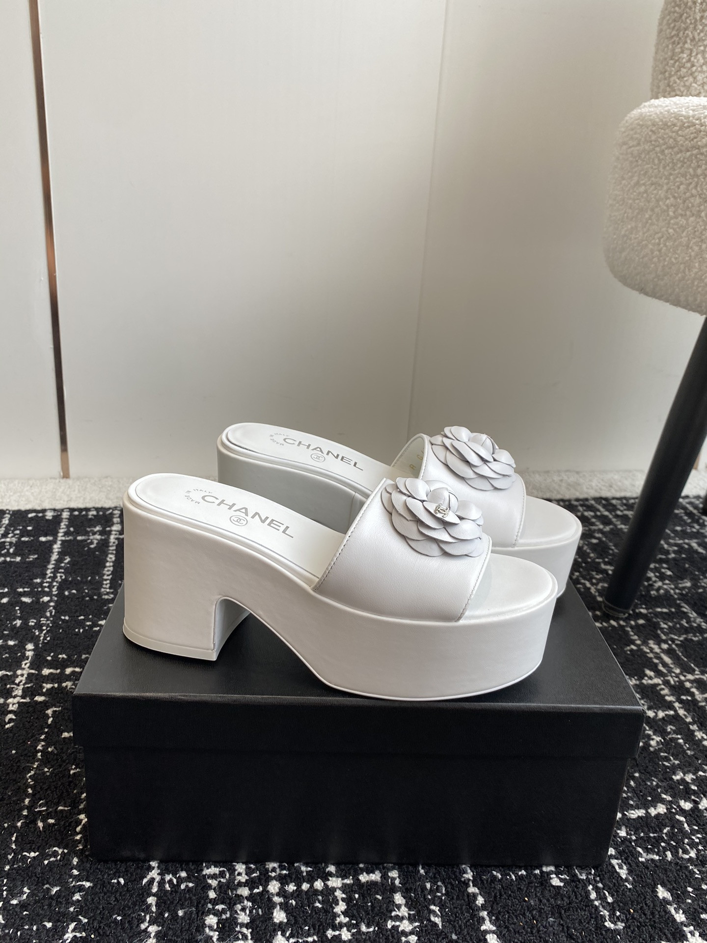 ua Ch*el mules platform heels