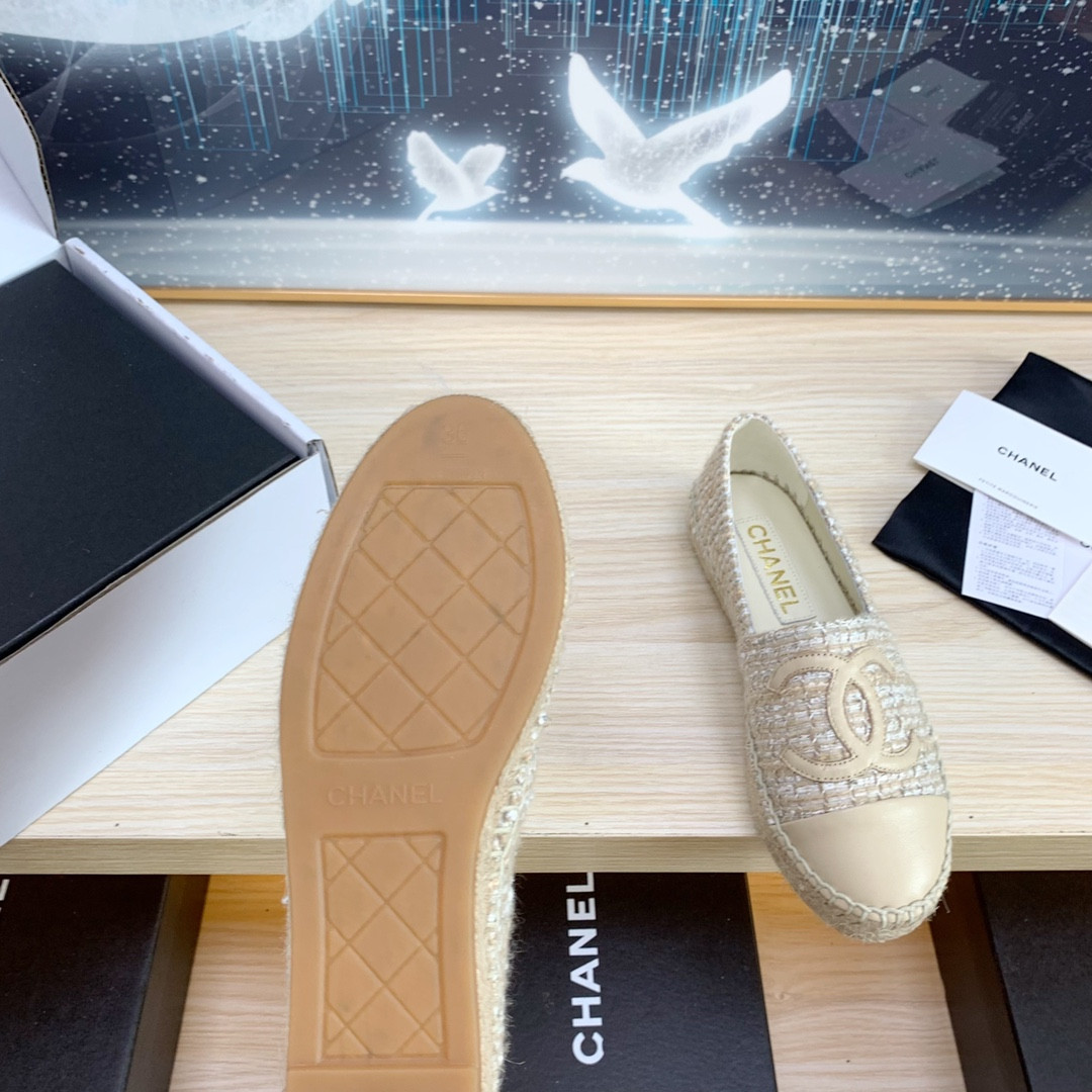 ua Ch*el espadrilles