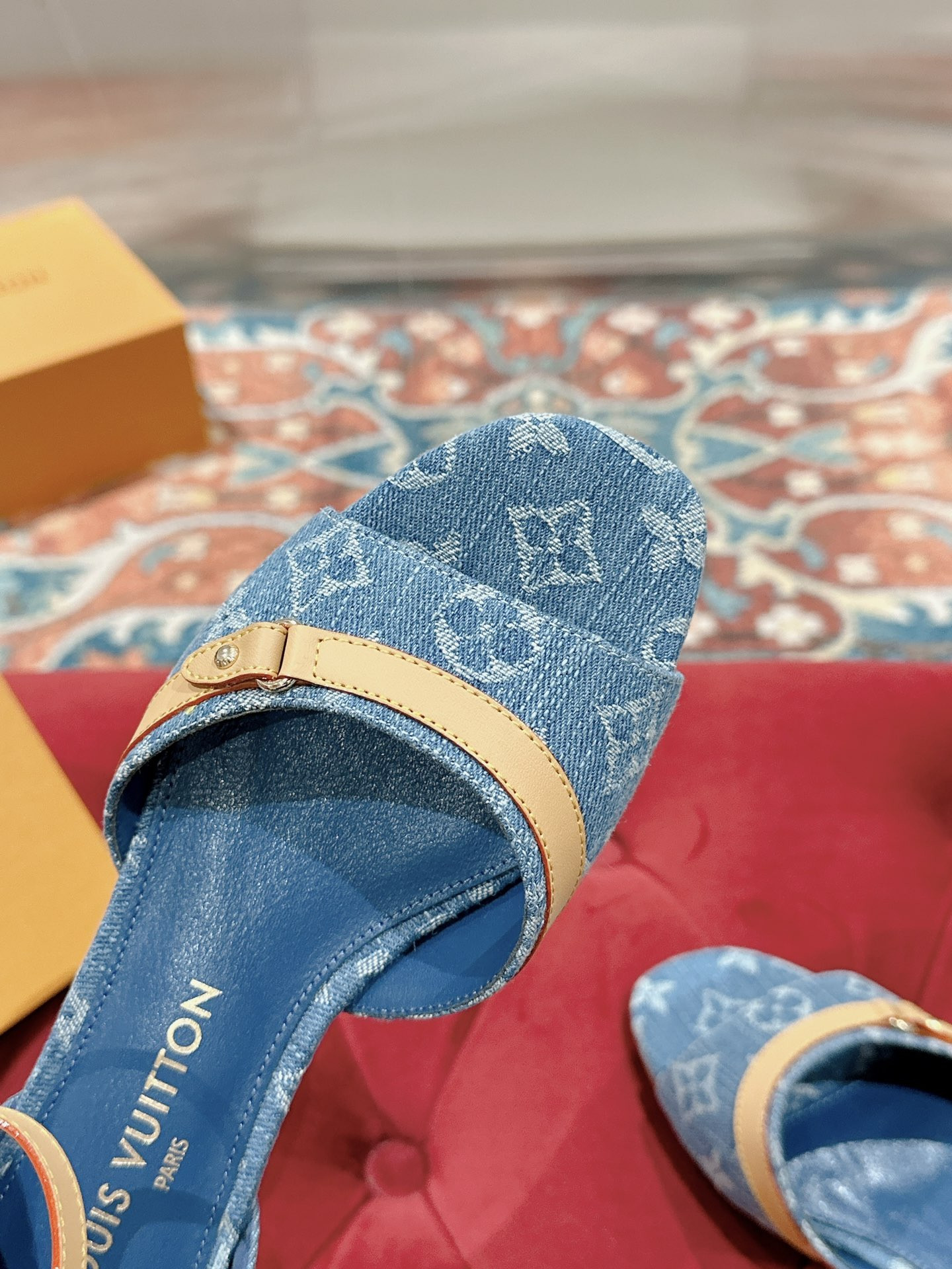 LV Helios Flat Sandal