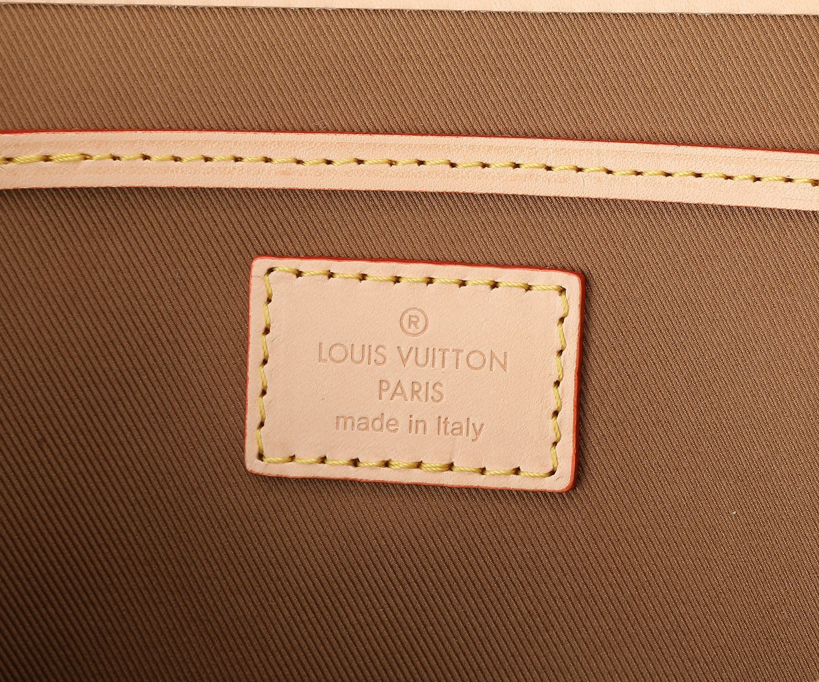 LV House M11198 28x30x18CM