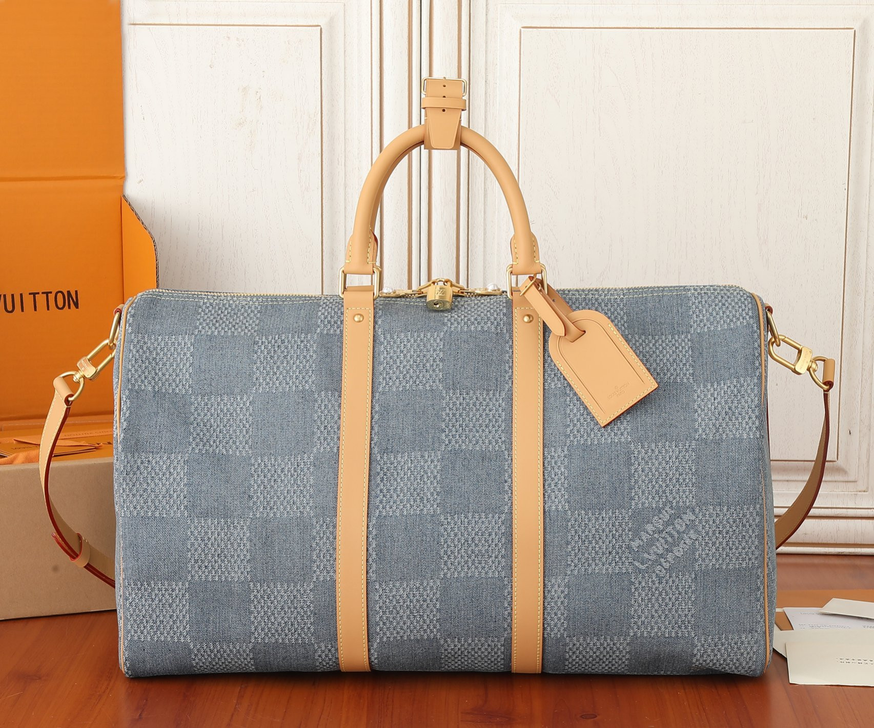 LV Keepall Bandoulière 50 N40739 19.7 x 11.4 x 9.1 inches
