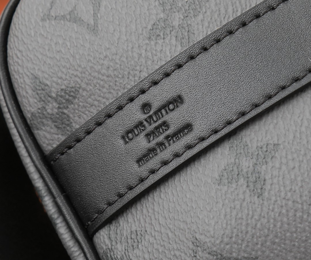 LV Keepall Bandoulière 25 M11645 9.8 x 5.9 x 4.3 inches