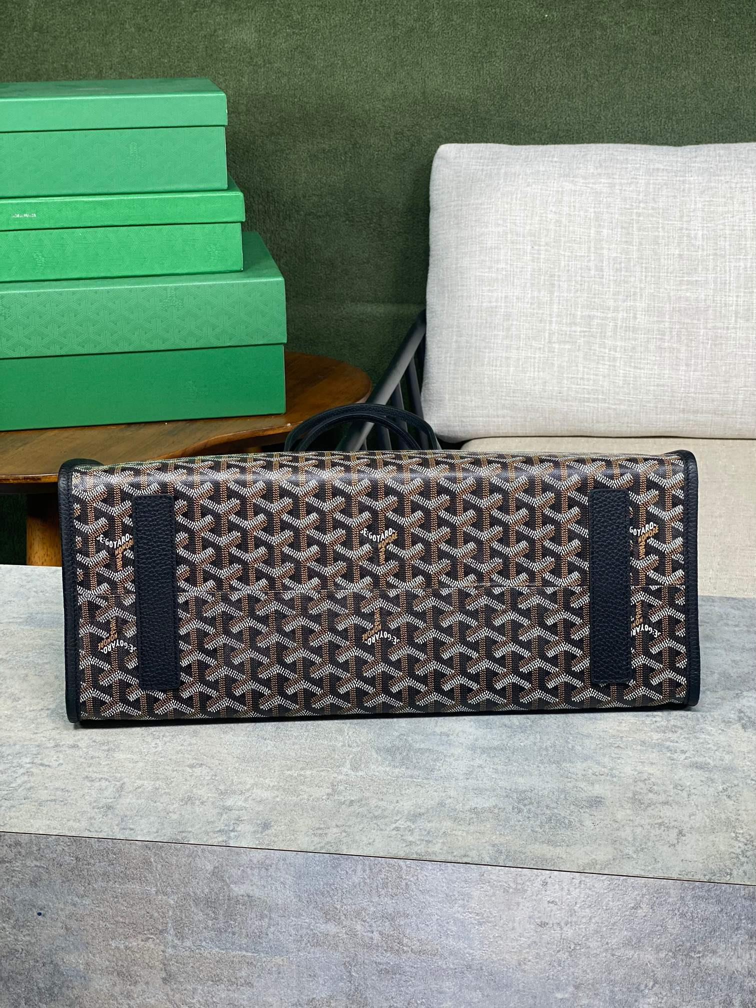 Go*ard chic du chien 41x30x16.5cm