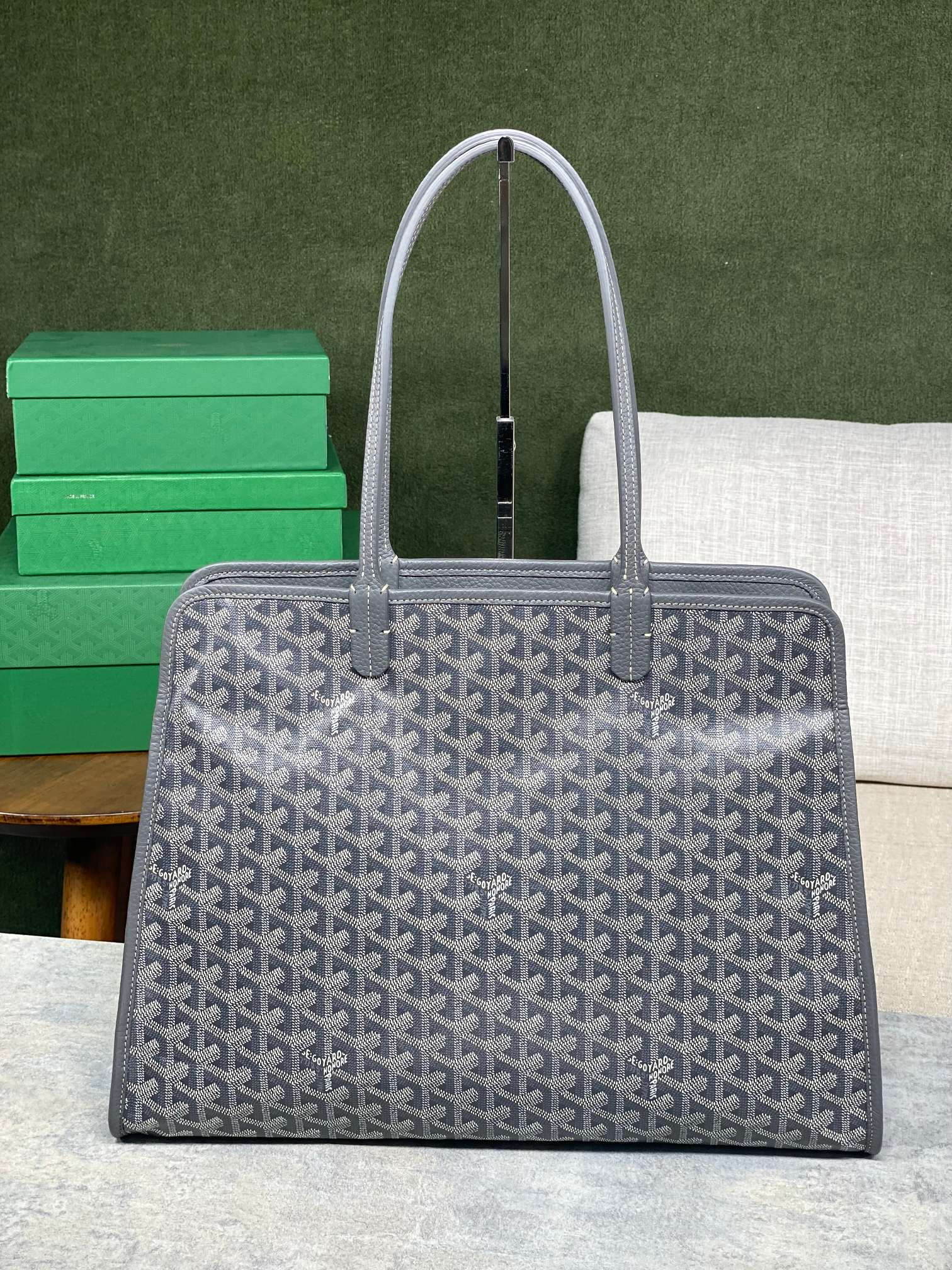 Go*ard chic du chien 41x30x16.5cm