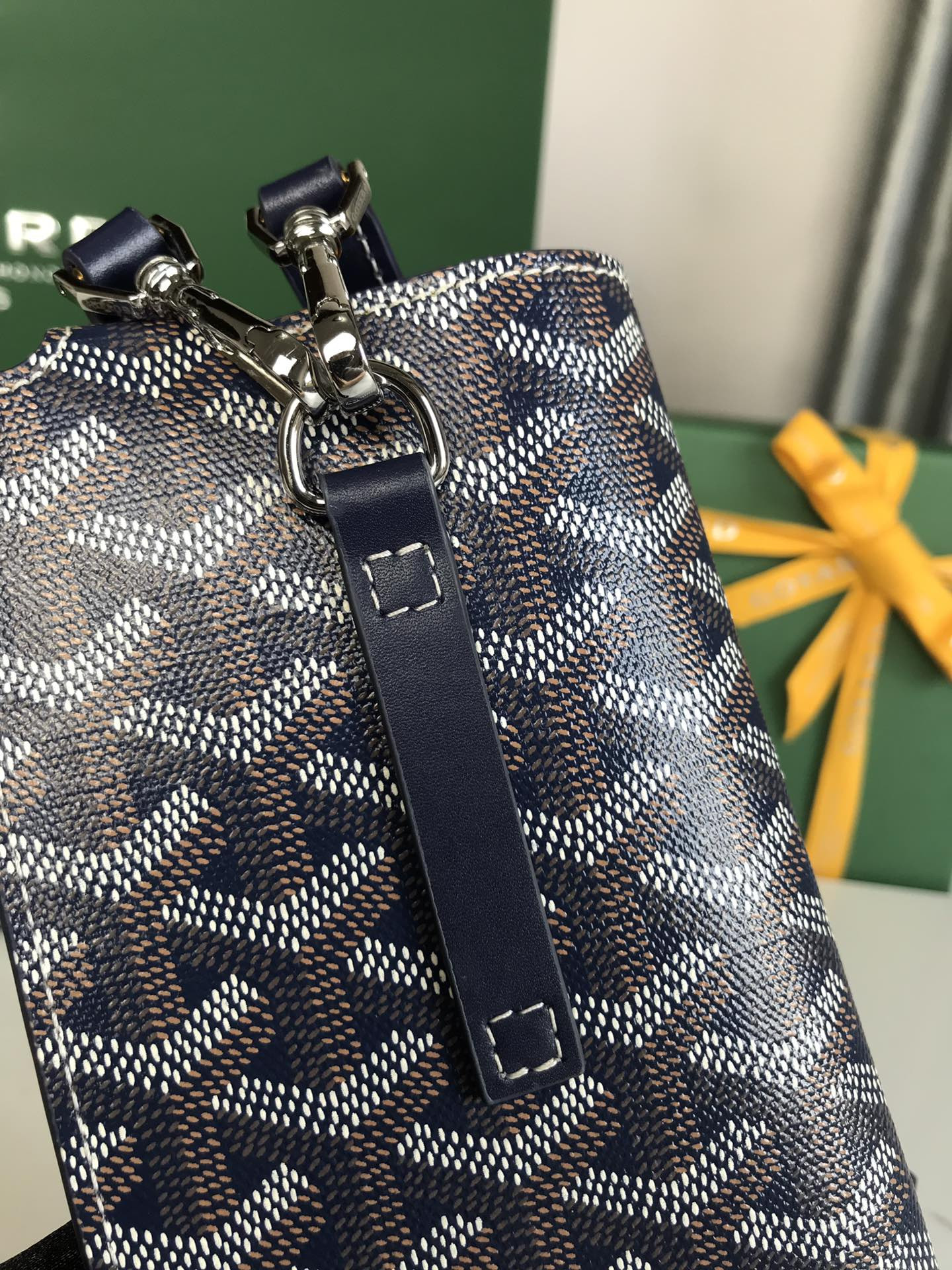 Go*ard card bag 10cm x 1cm x 18cm