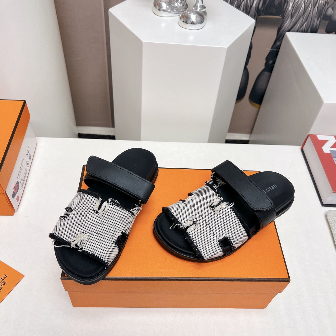 ua H**me5 chypre sandal