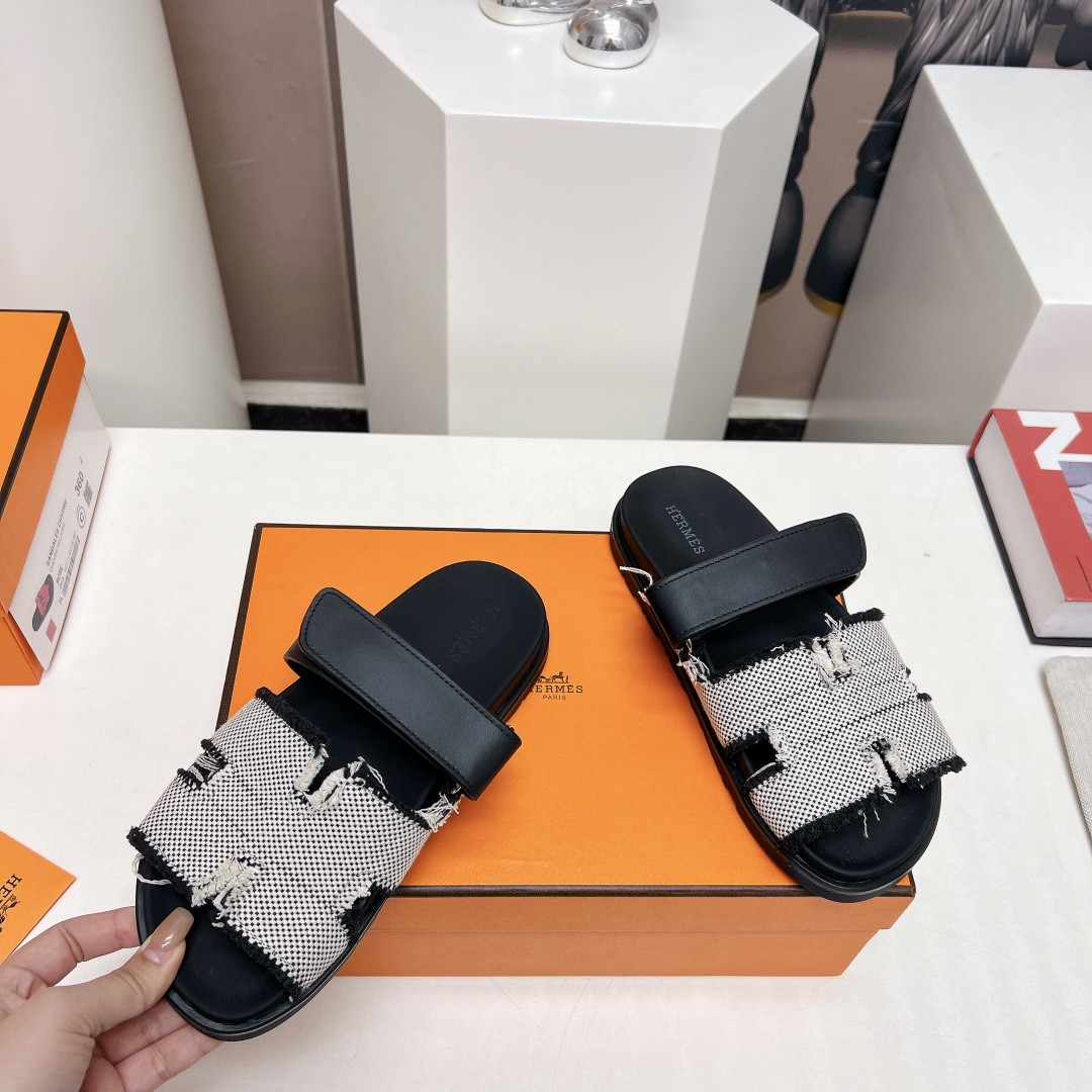 ua H**me5 chypre sandal