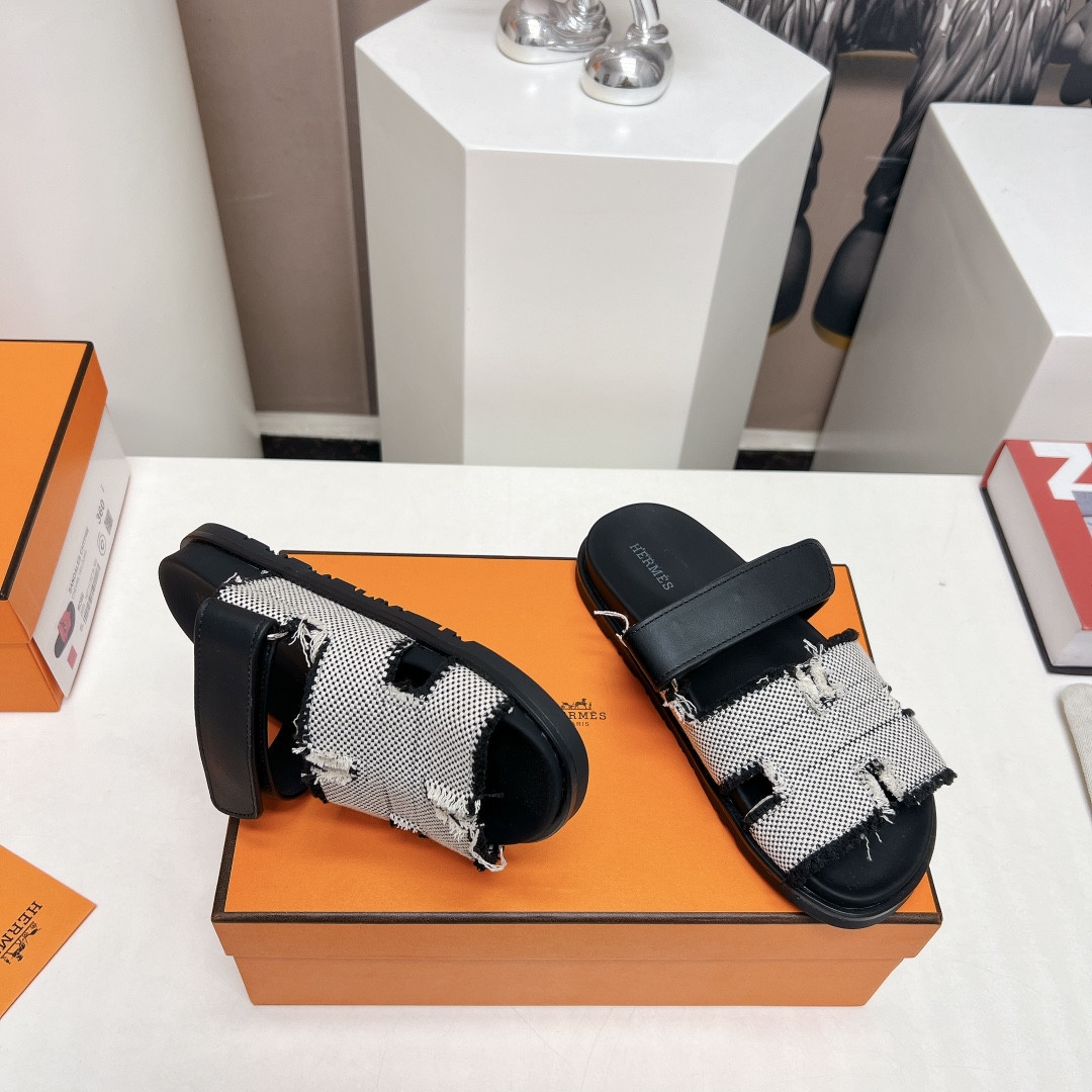 ua H**me5 chypre sandal