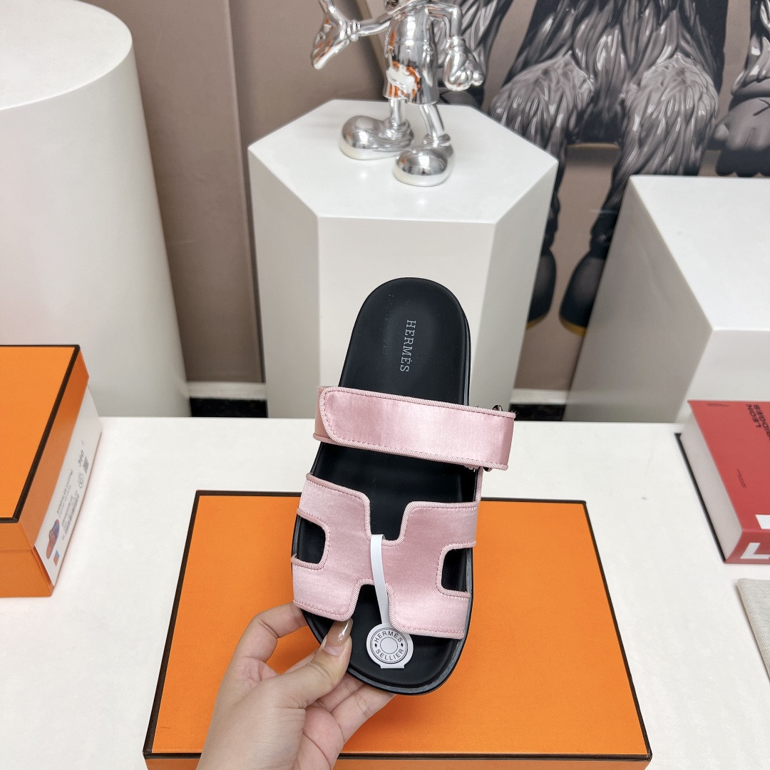 ua H**me5 chypre sandal