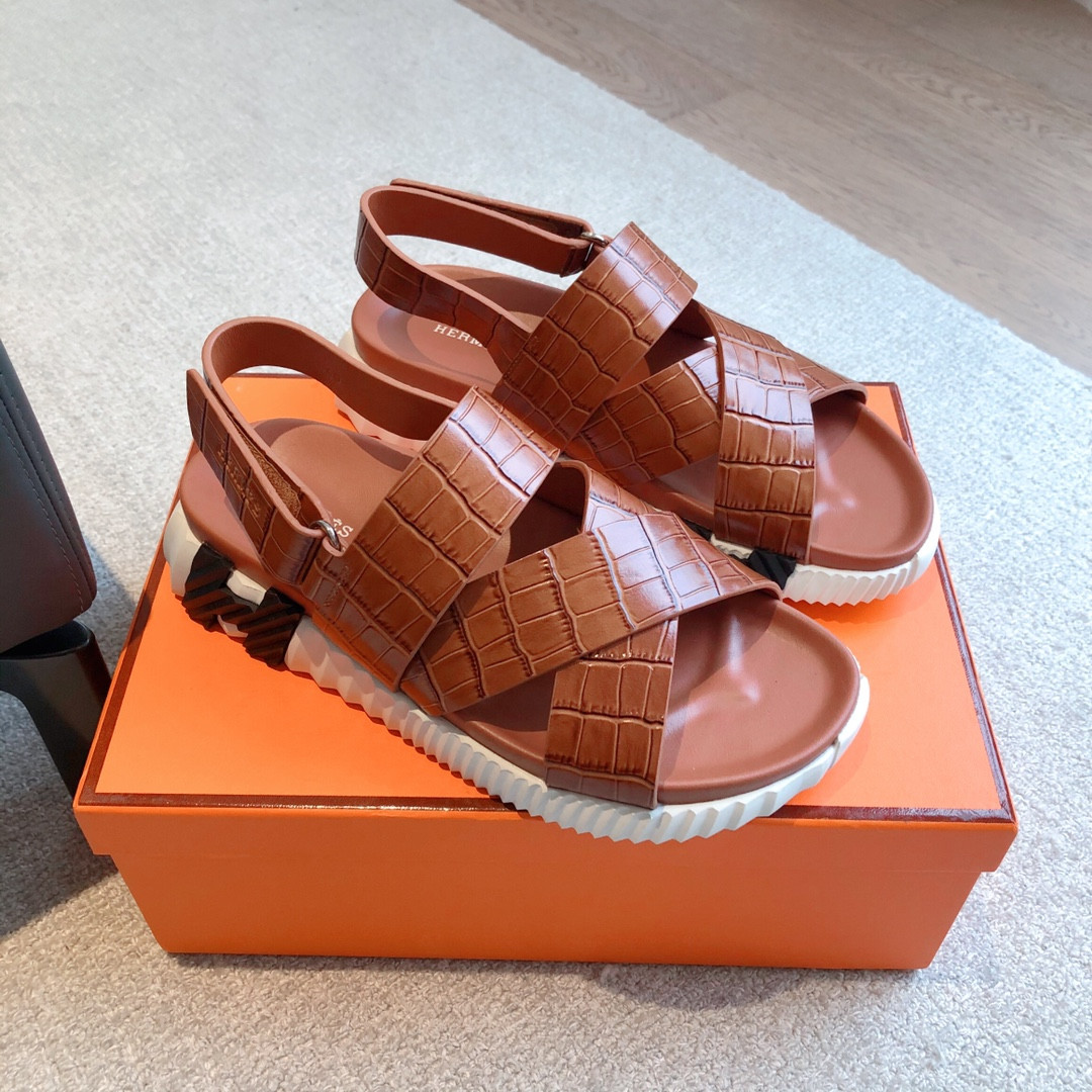 ua H**me5 electric sandal