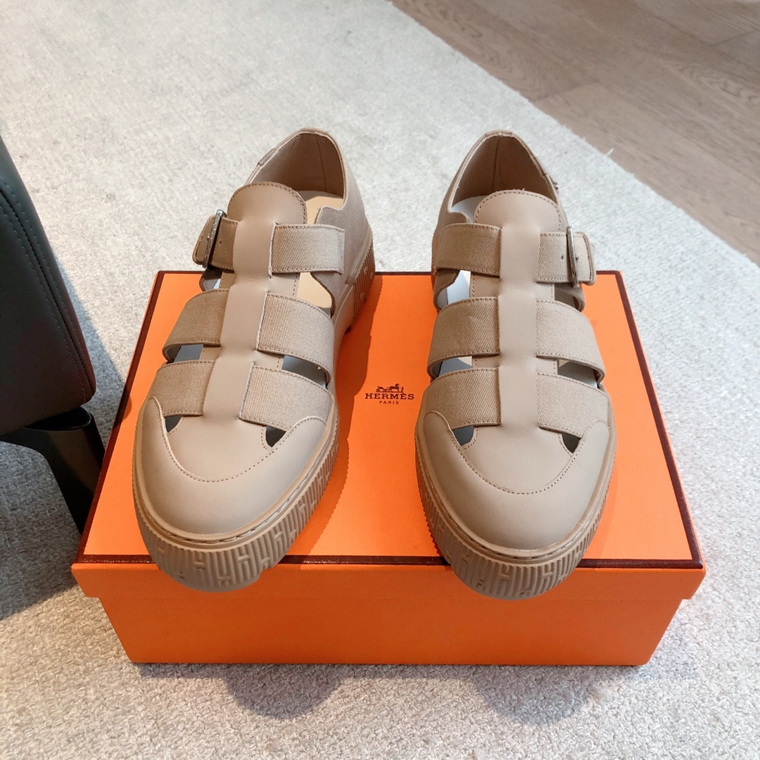 ua H**me5 item sandal