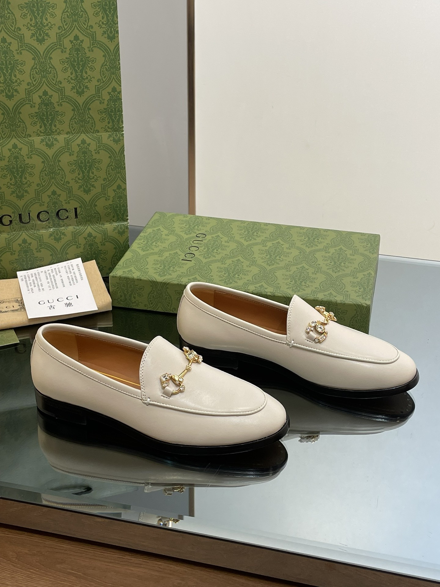 ua G*u*i horsebit loafer