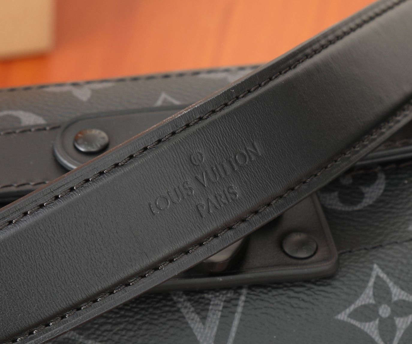 LV Soul Trunk East West M11744 29x17.5x10CM