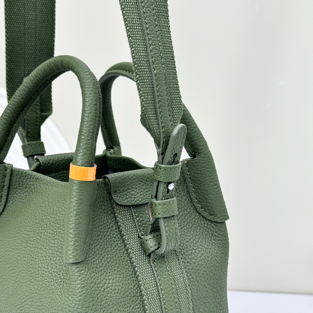 L**o p*ana micro bale bag grained calfskin 23 x 16 x 14 cm