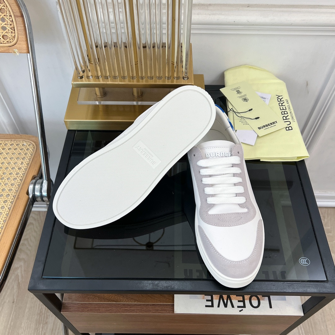 ua B**rry sneakers