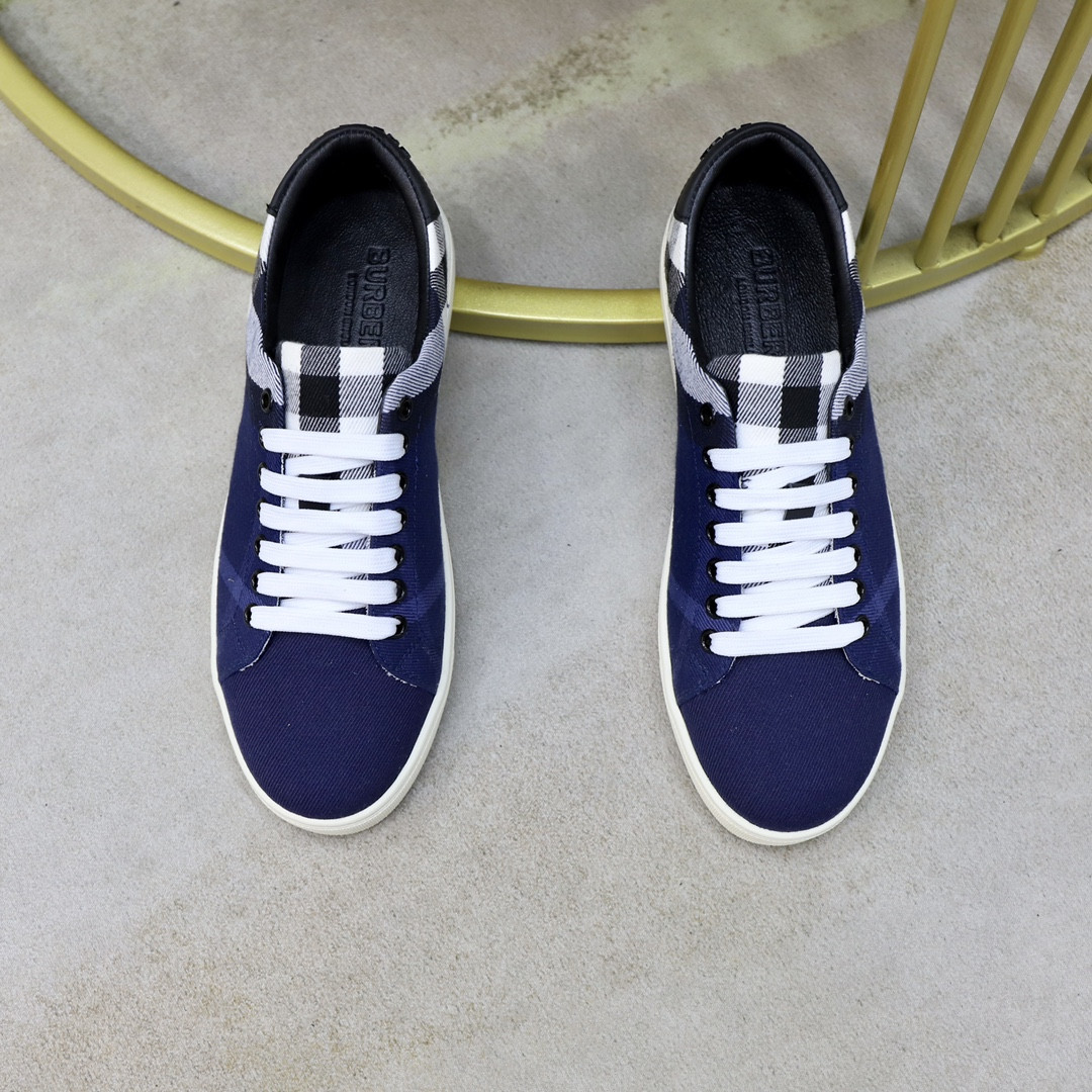 ua B**rry sneakers