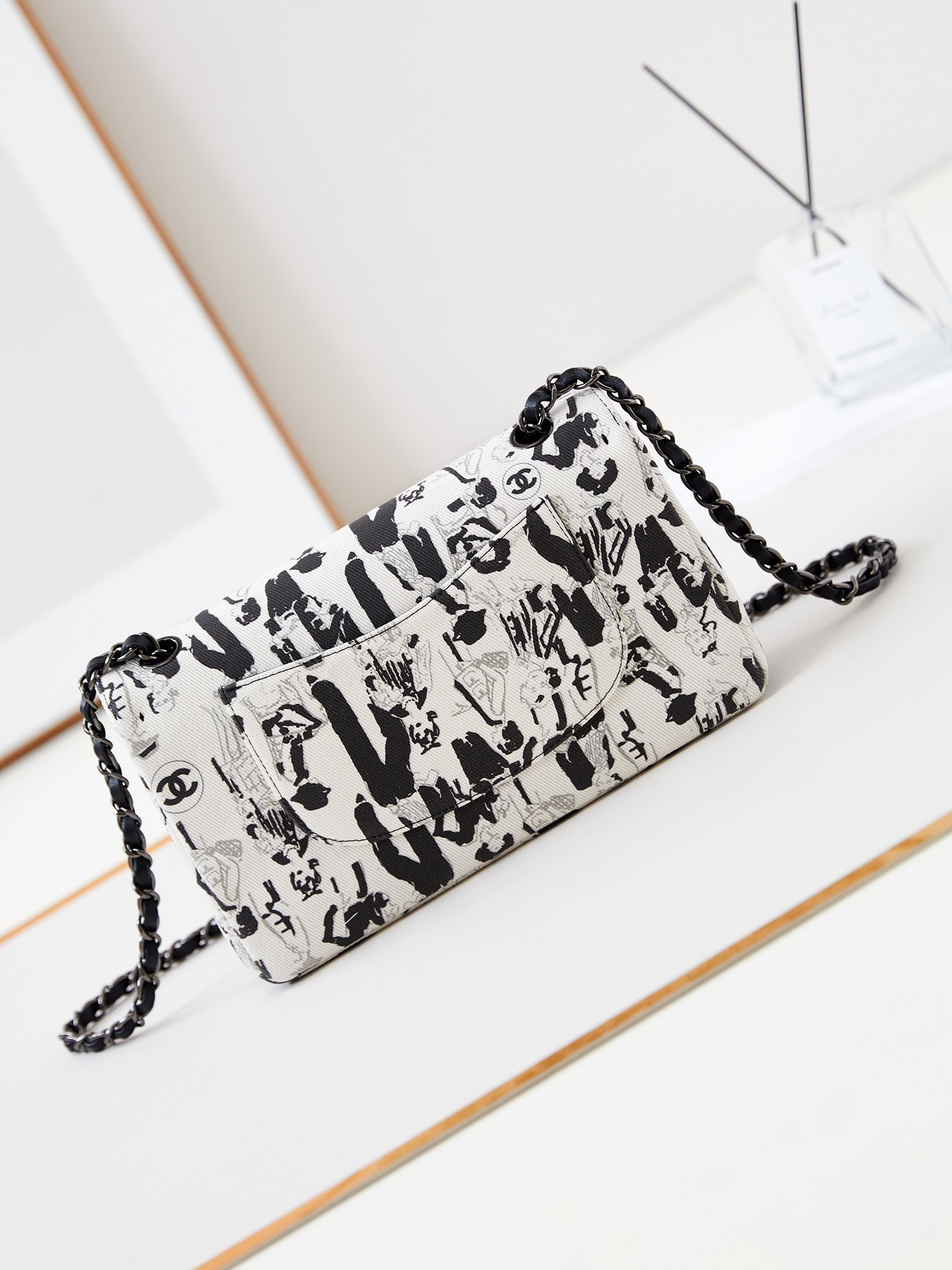 Ch*el classic flap bag 15.5×25.5×6.5cm