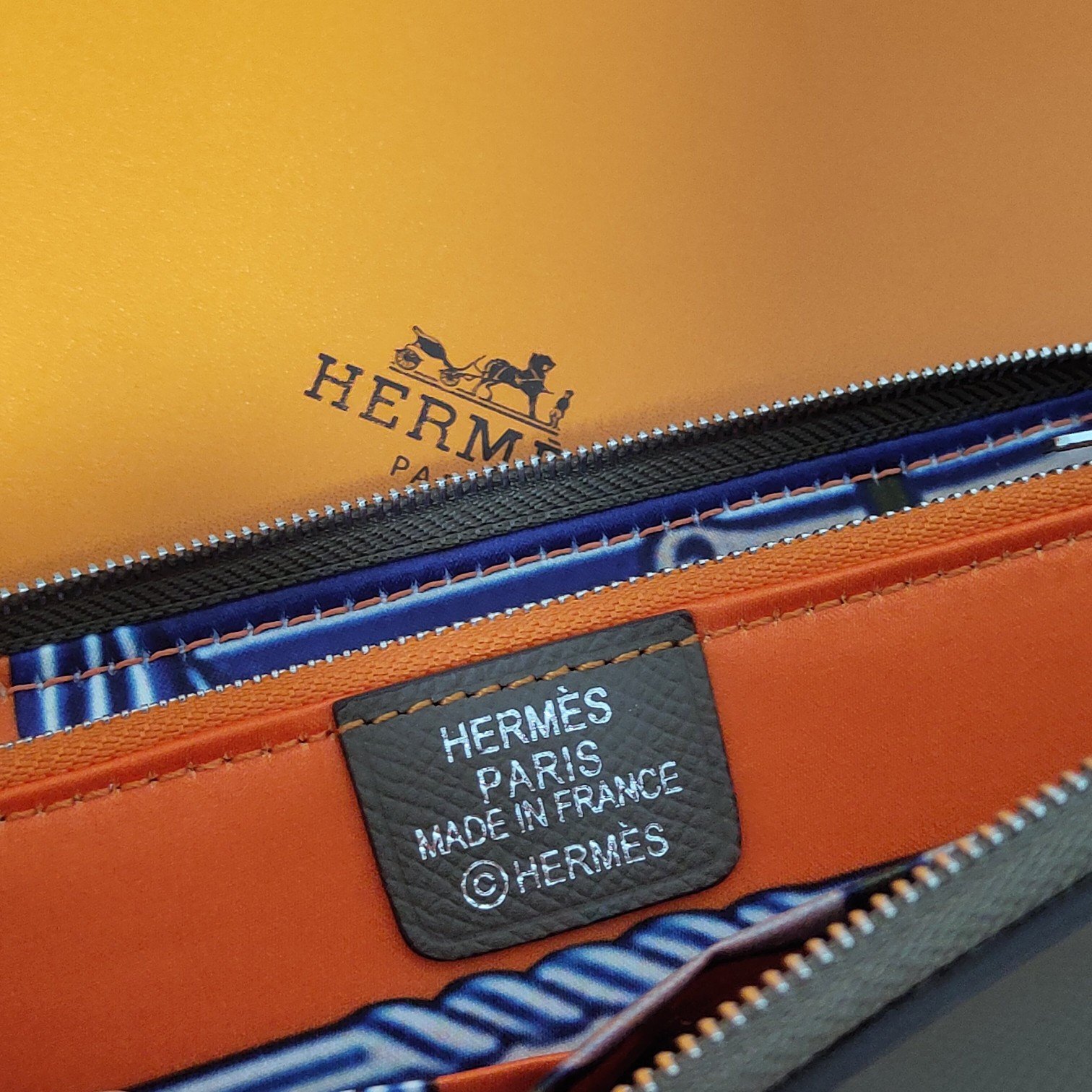 H**me5 long wallet 20x11cm