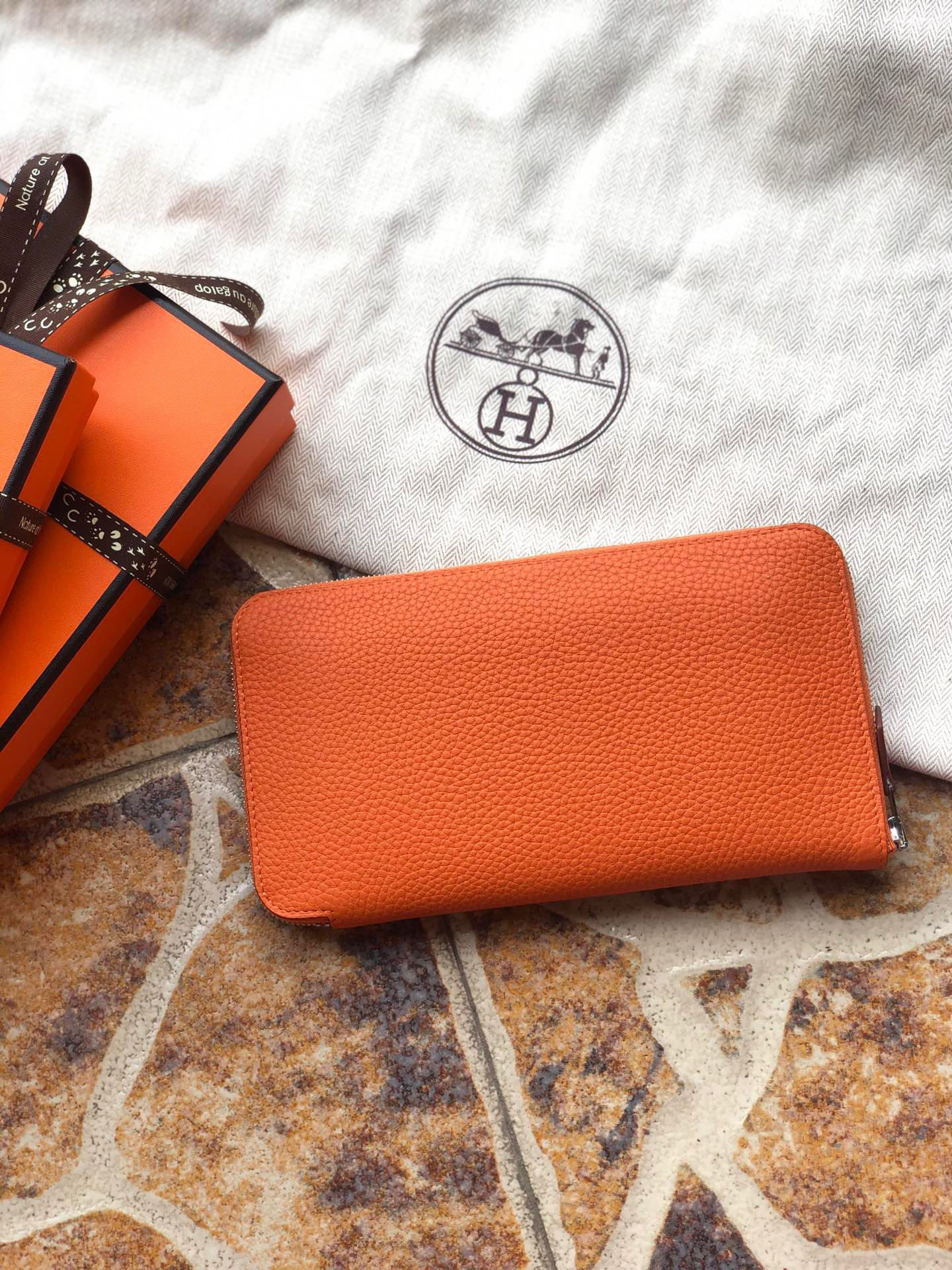 H**me5 long wallet 20x11cm