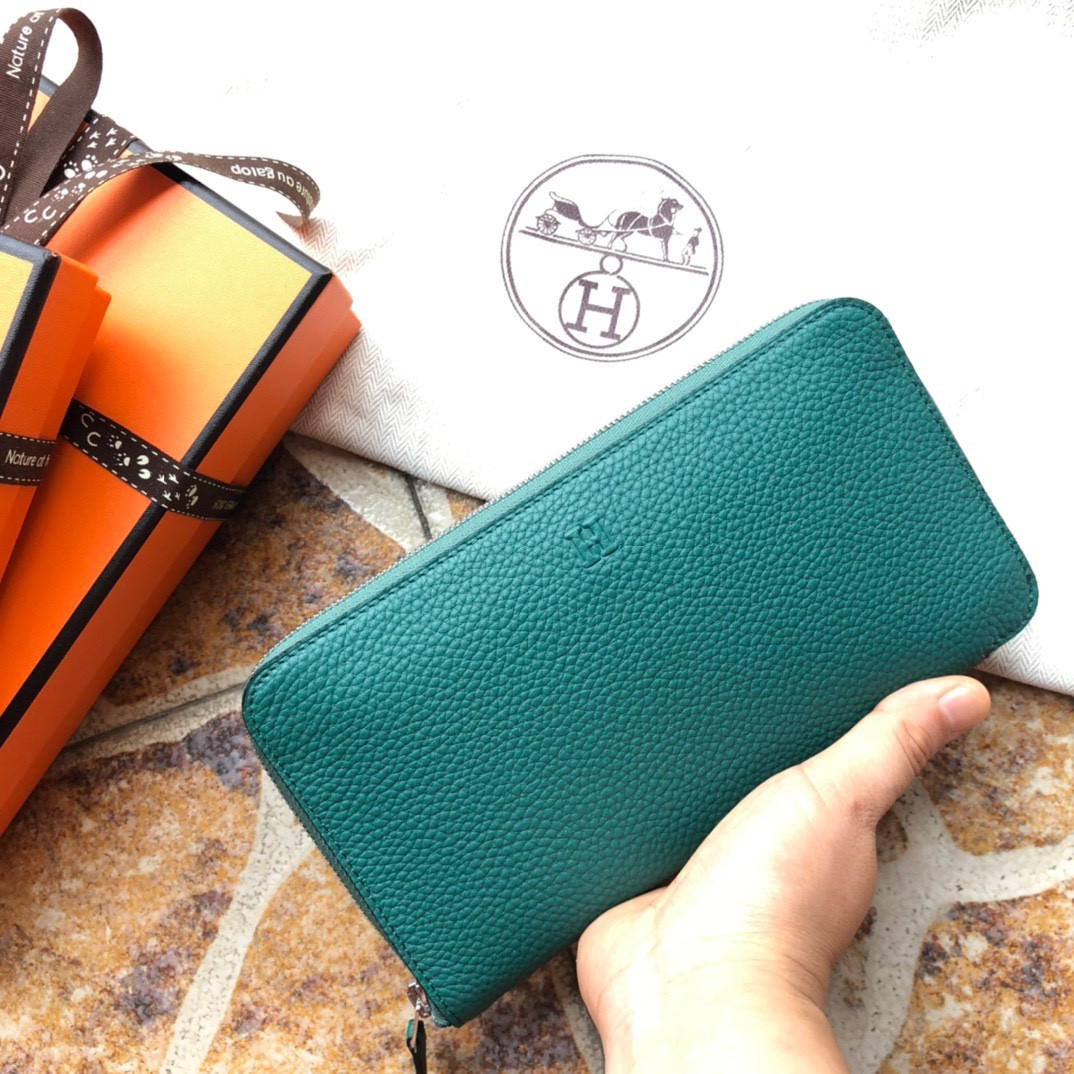 H**me5 long wallet 20x11cm