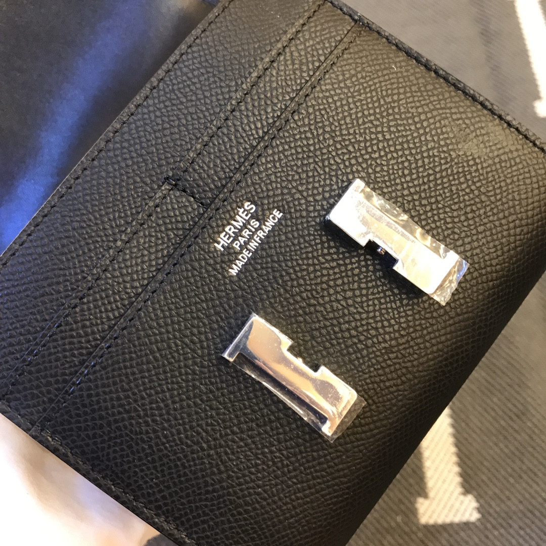 H**me5 wallet 13x12cm