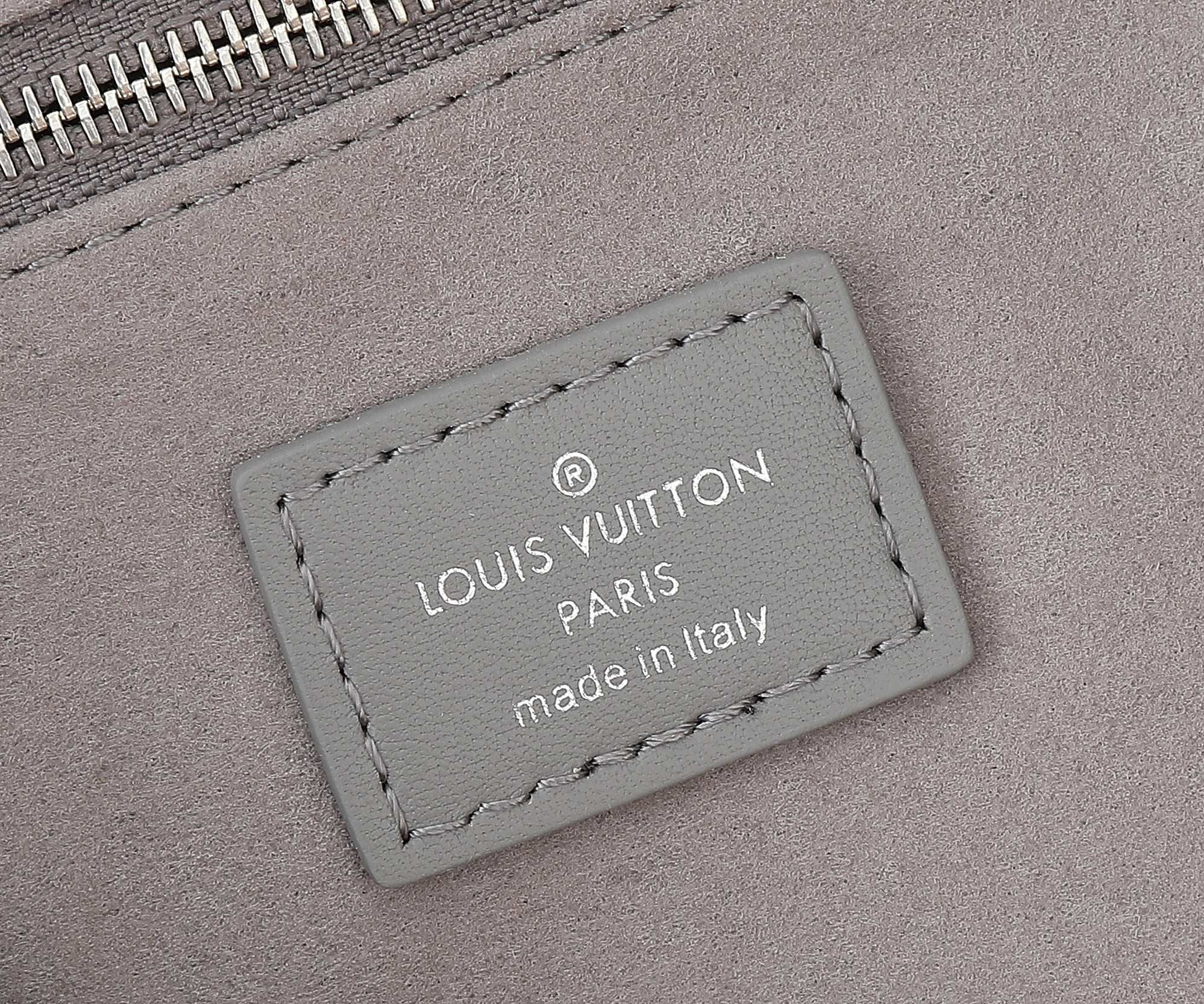 LV CarryAll Cargo M12579 33.5x23x15CM