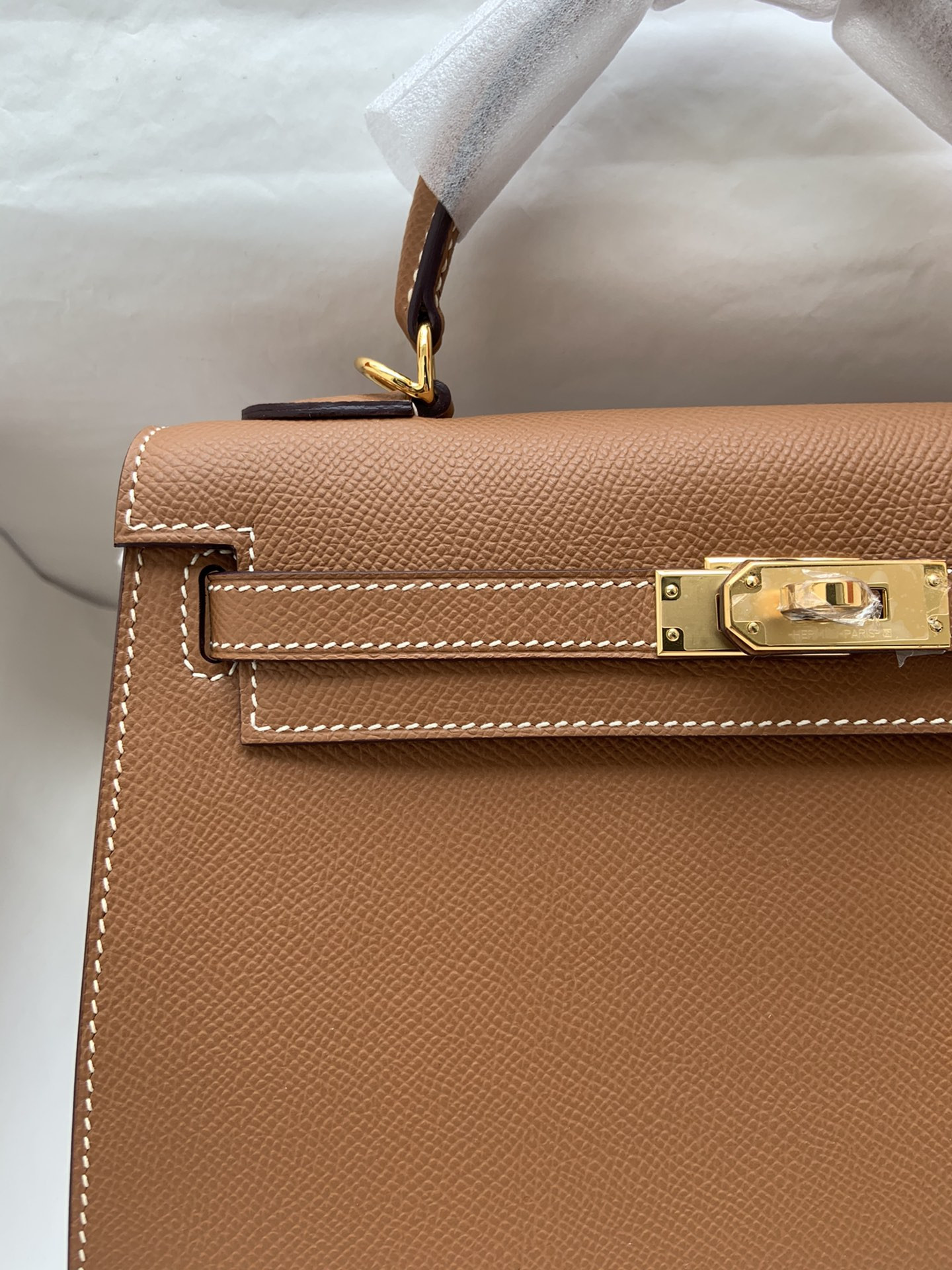 HERMÈS Kelly Gold-tone Hardware 25 28