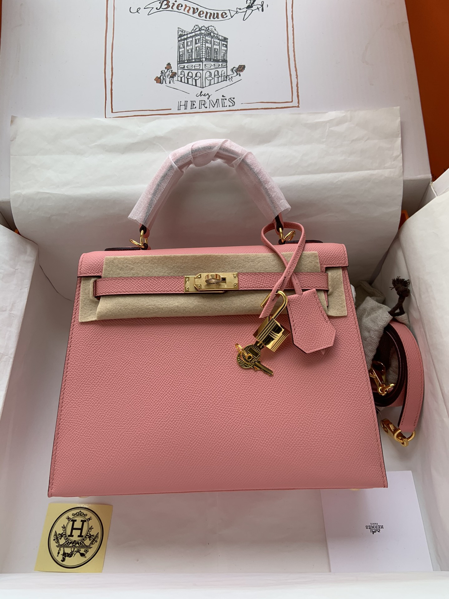 HERMÈS Kelly Gold-tone Hardware 25 28
