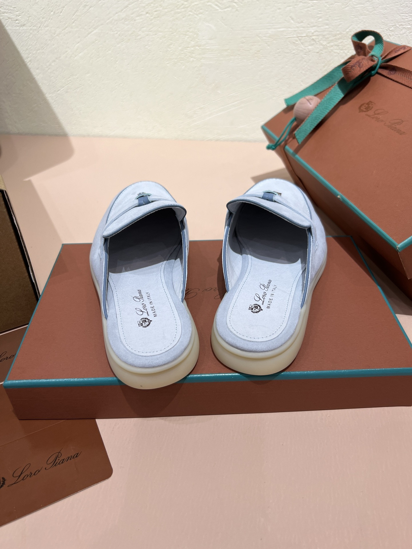 ua L**o p*ana babouche charms walk loafers