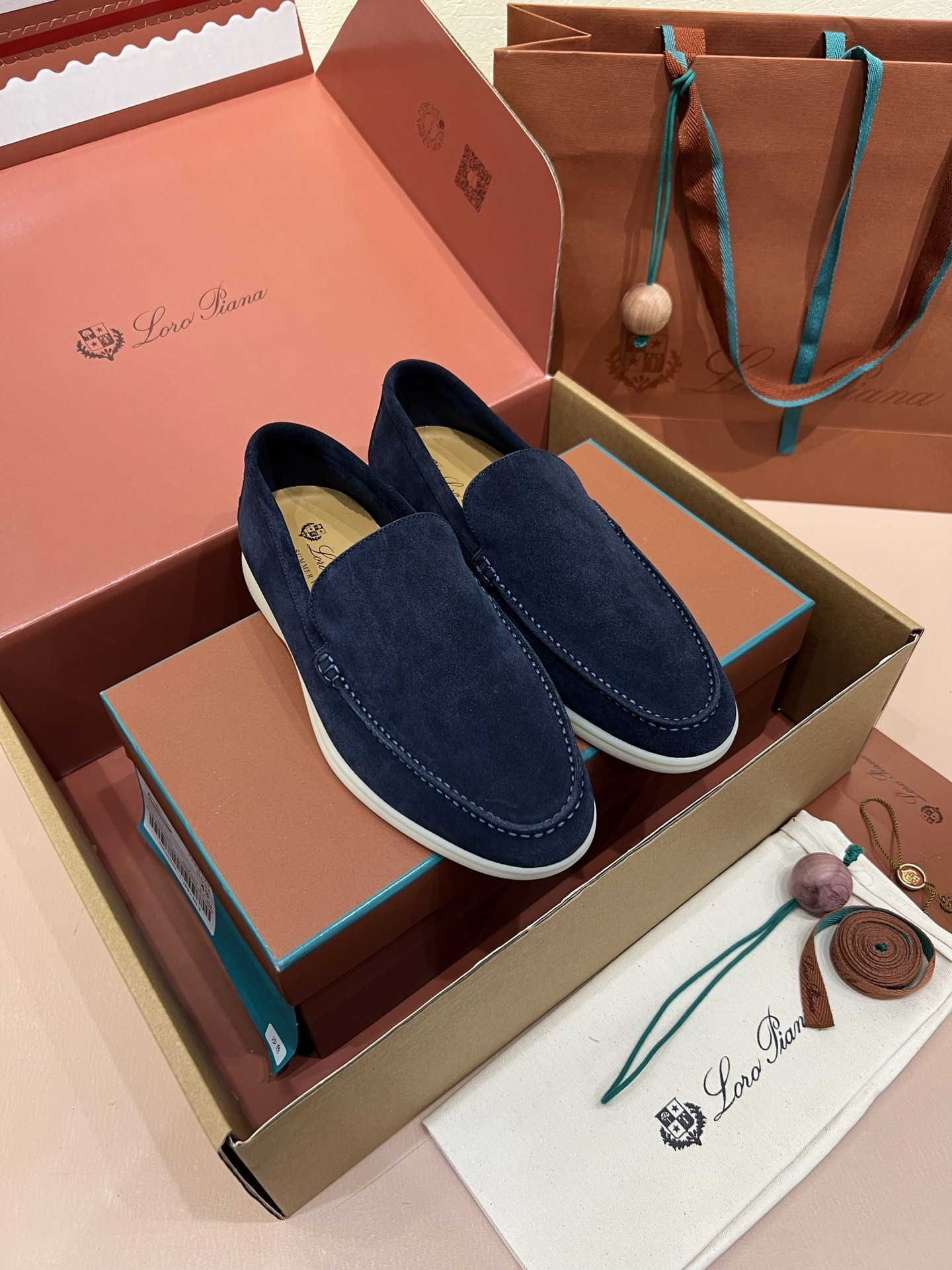 ua L**o p*ana summer walk loafers