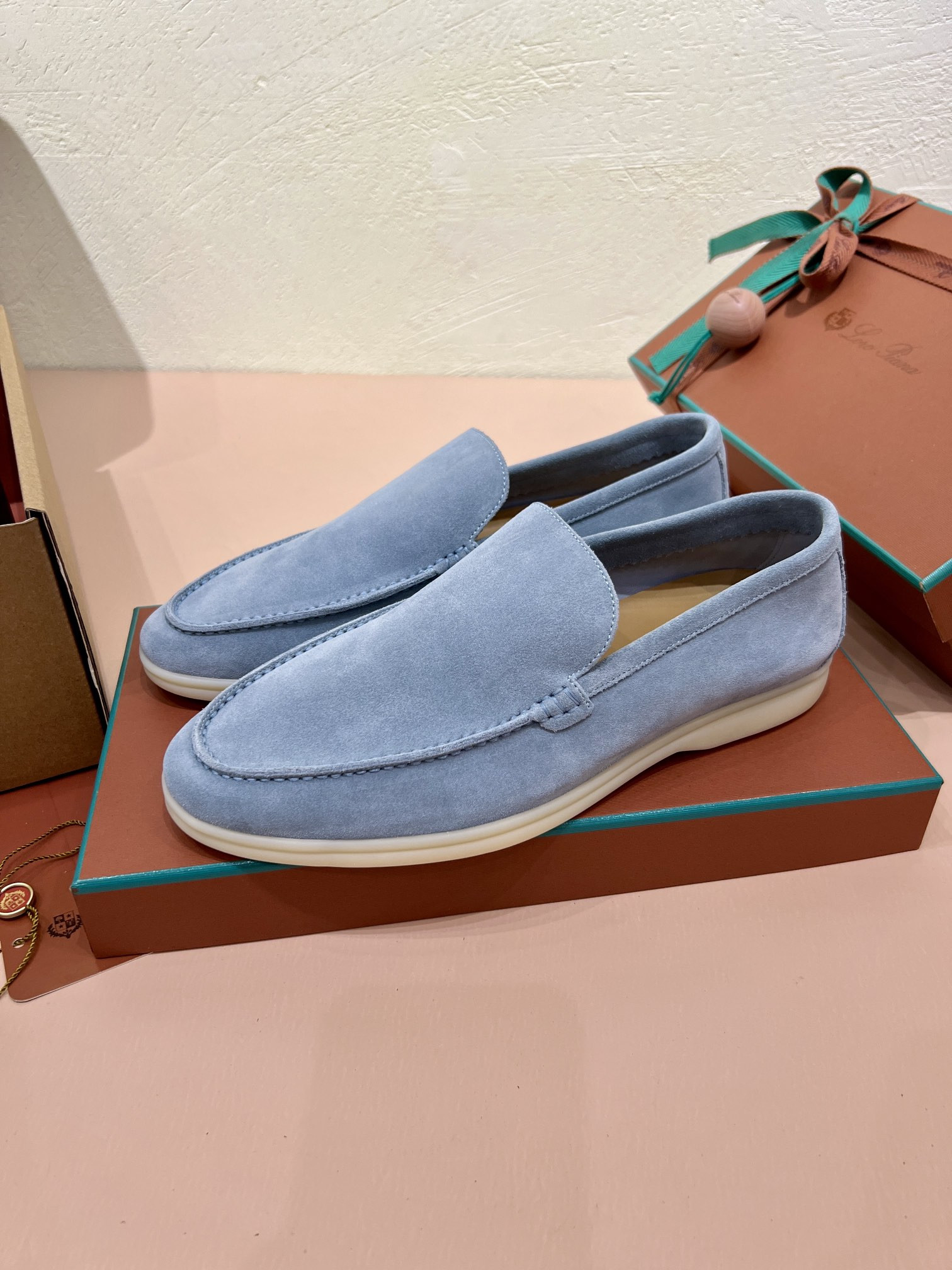 ua L**o p*ana summer walk loafers