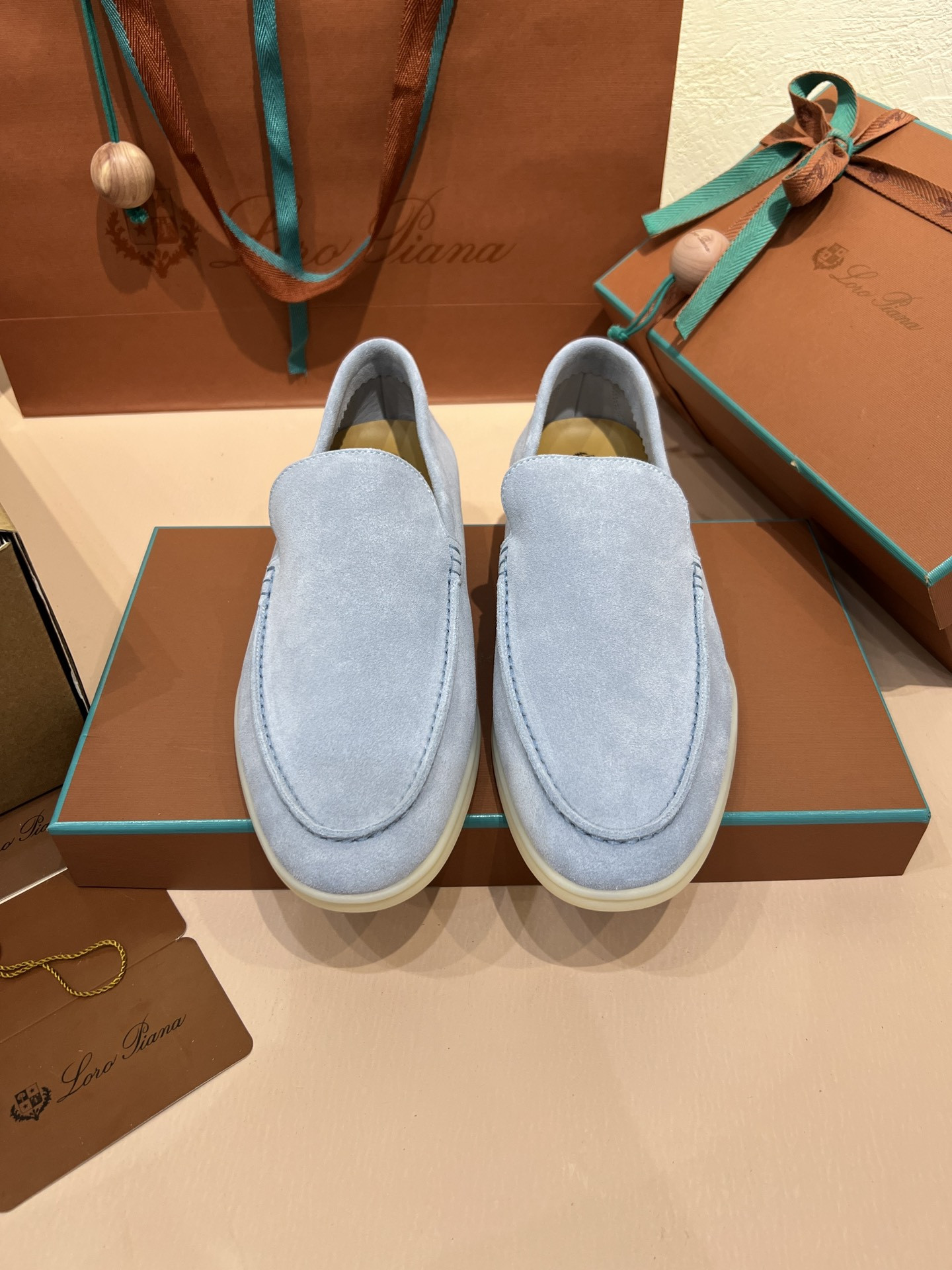ua L**o p*ana summer walk loafers